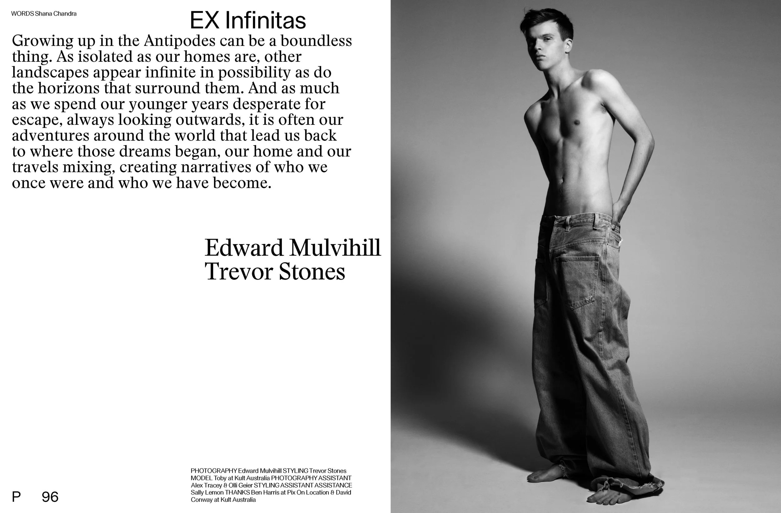 (RIGHT) MODEL WEARS EX INFINITAS REVERSE LOOSE STONEWASH JEANS