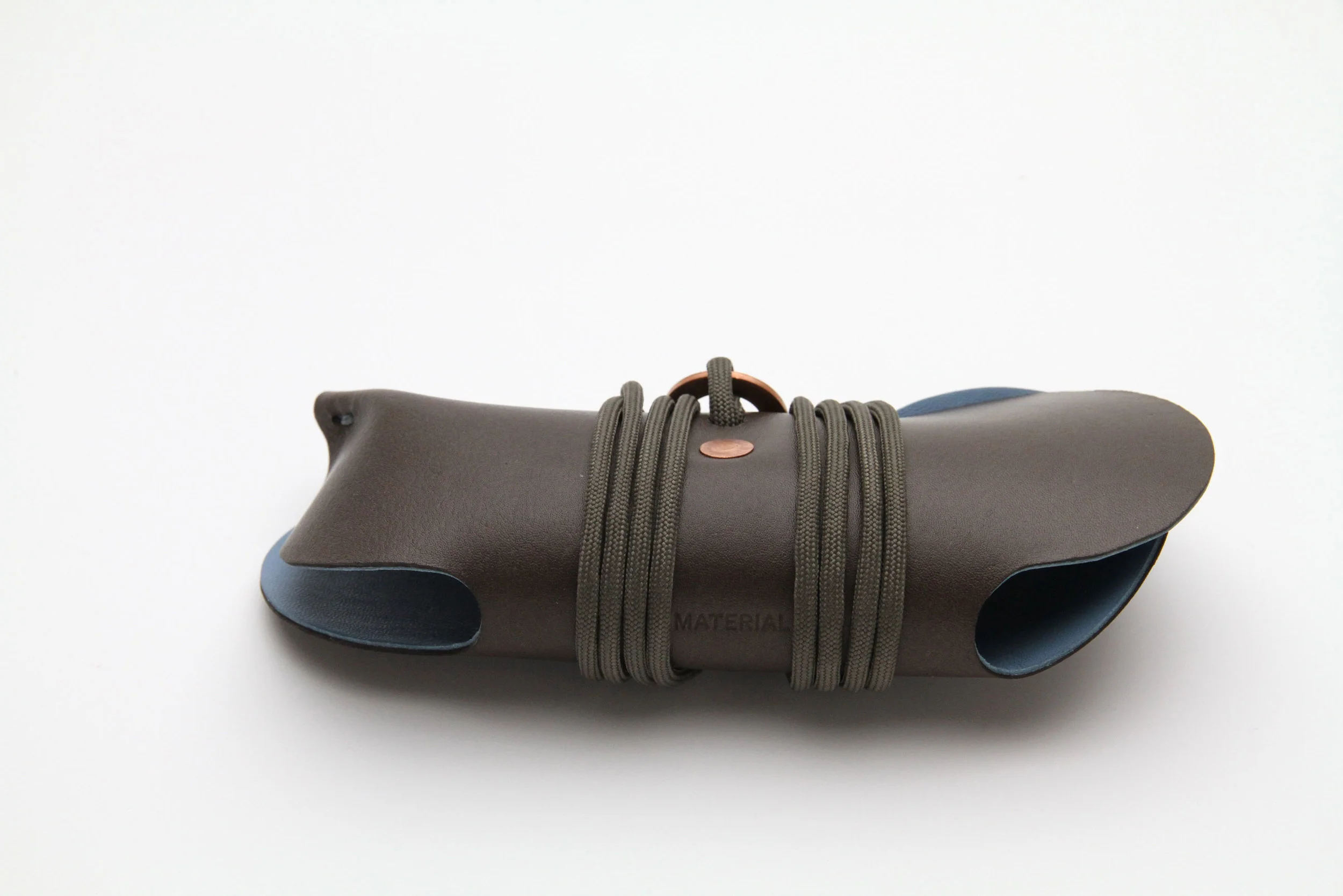 Choc_DarkBrown_Blue_6.jpg