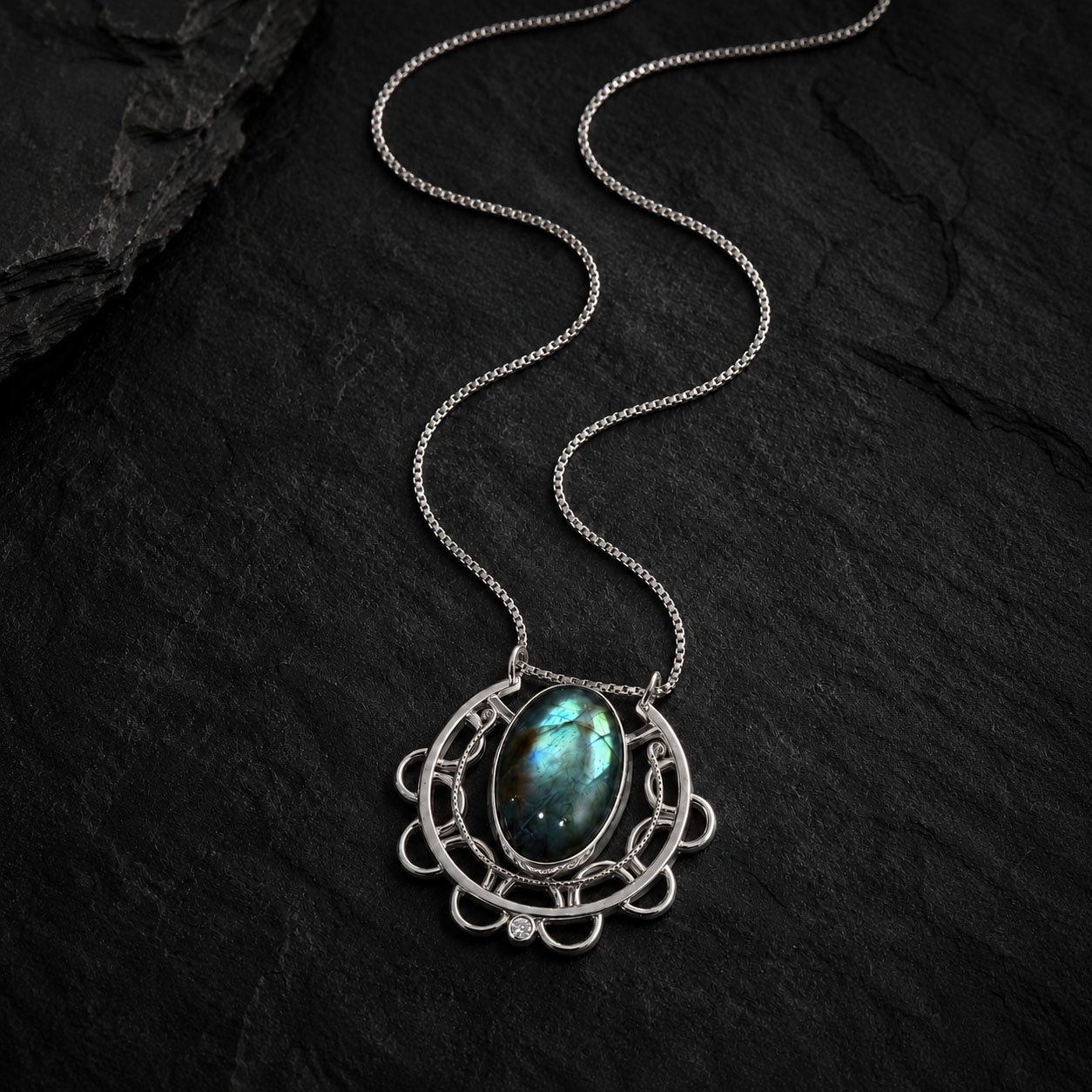 _0037_Stargate - Green Stone Necklace 2.jpg