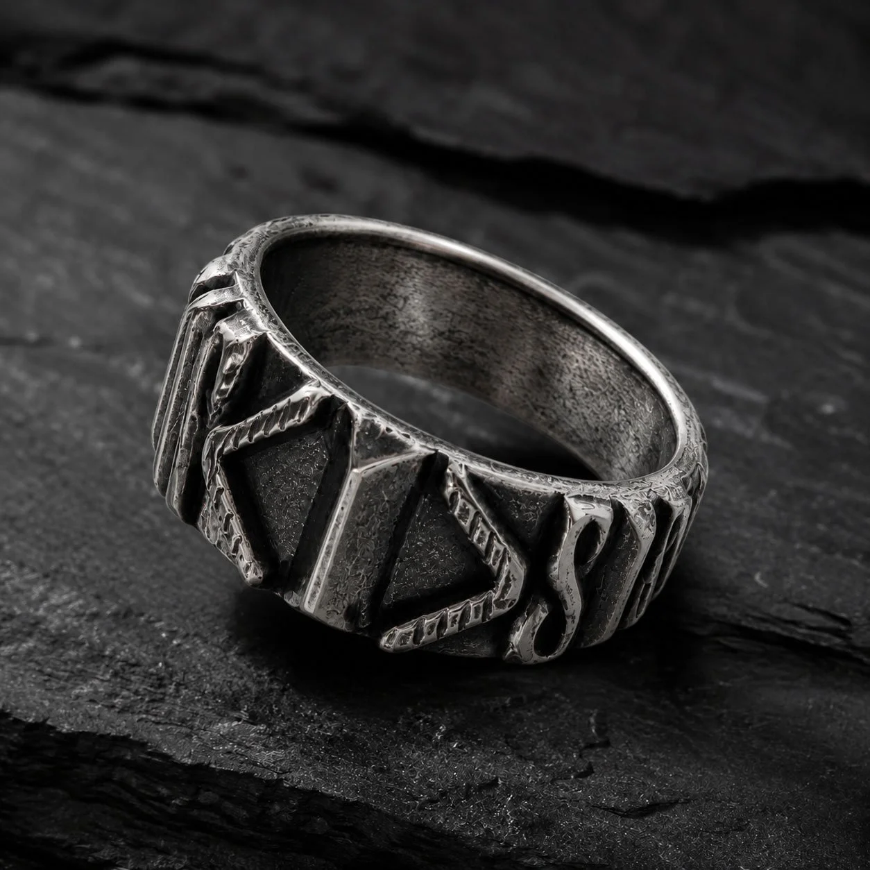 _0017_Fortress - Gents Black Ring 2.jpg