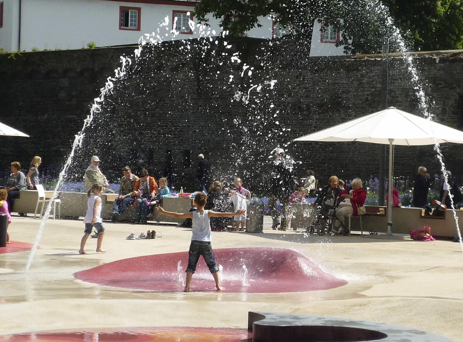 A waterplayground in Koblenz, Germany - more info on the project can be found here . Photo: Ramboll Studio Dreiseitl