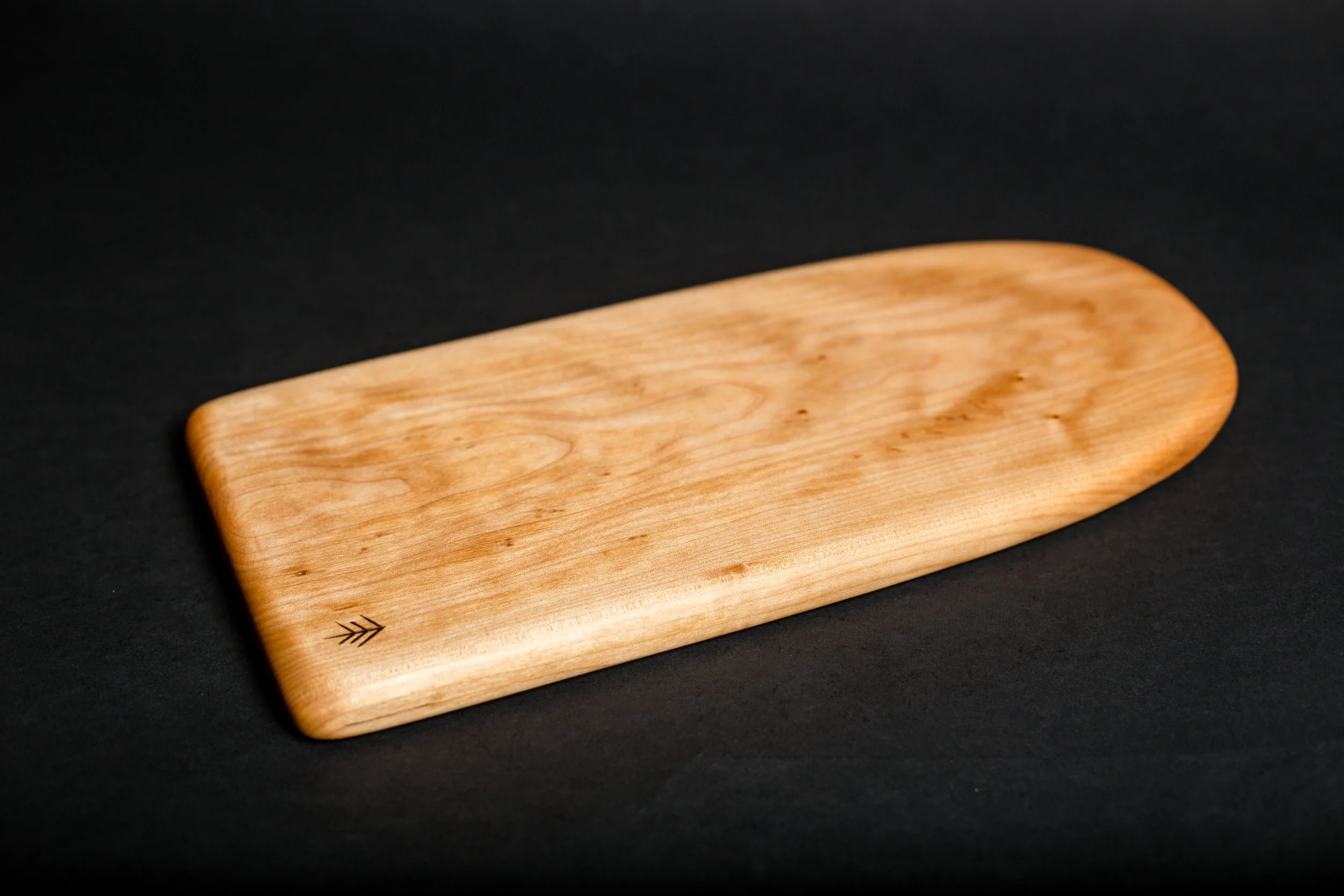 Serving board