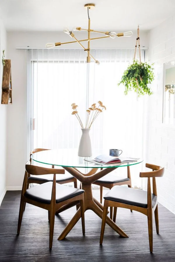 http://newdarlings.com/2016/04/little-kitchen-nook/