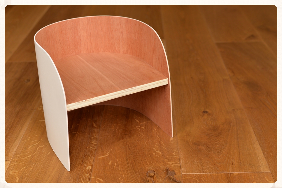 Curved chair 1.jpg