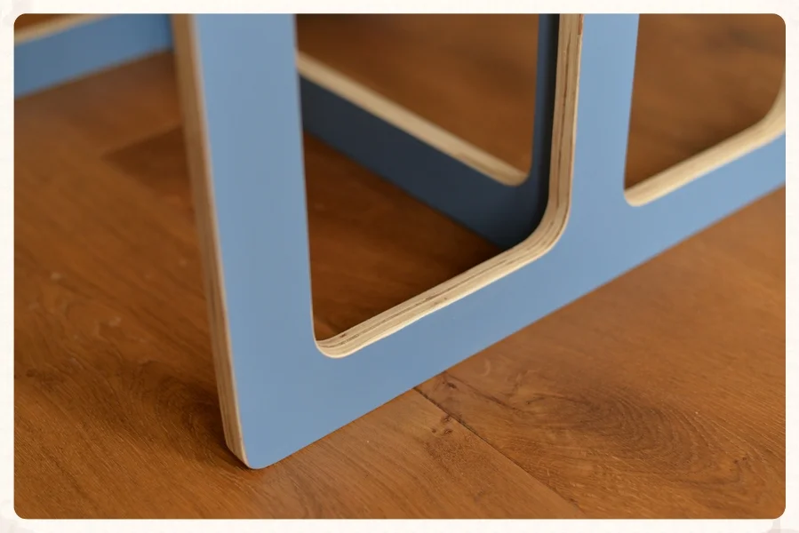 Square table 2.jpg