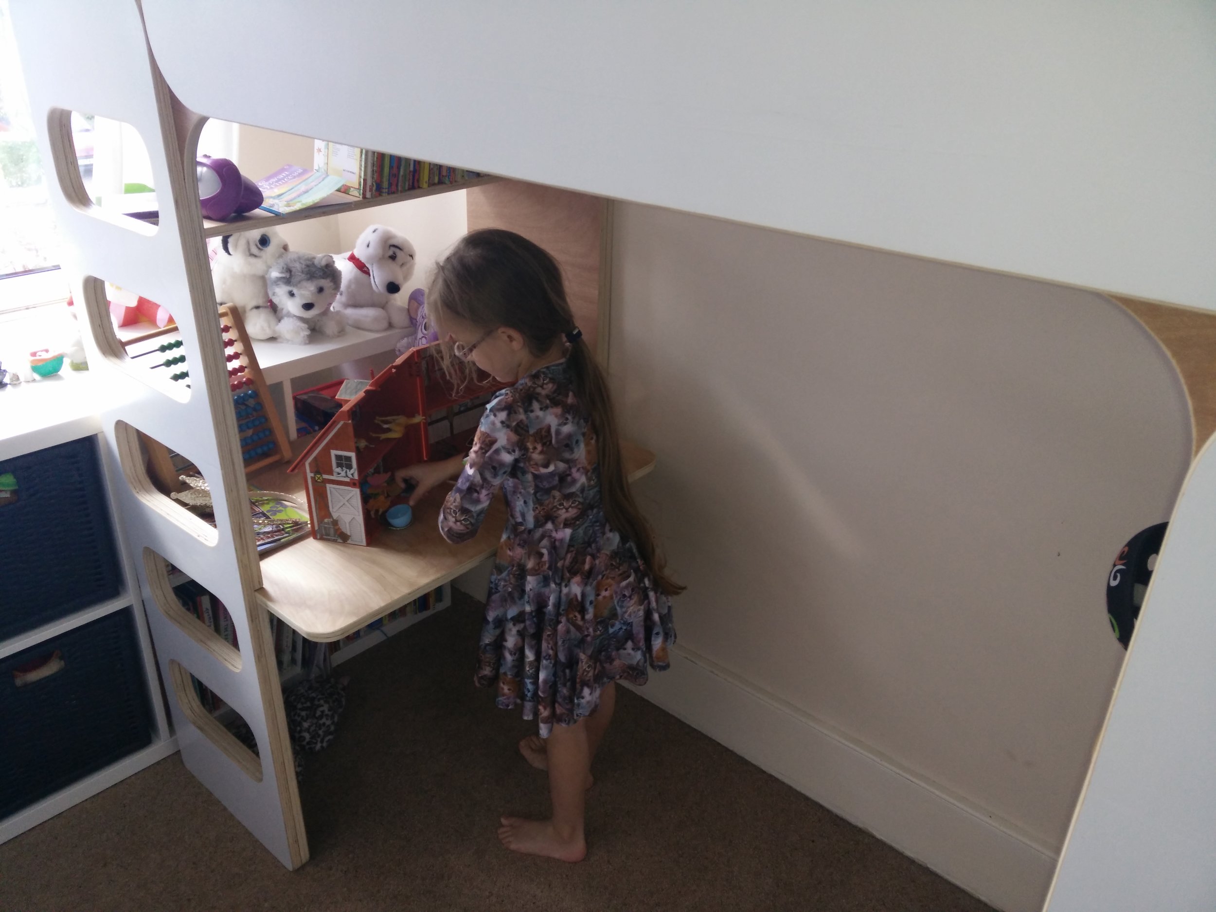 Bespoke bed 5.jpg