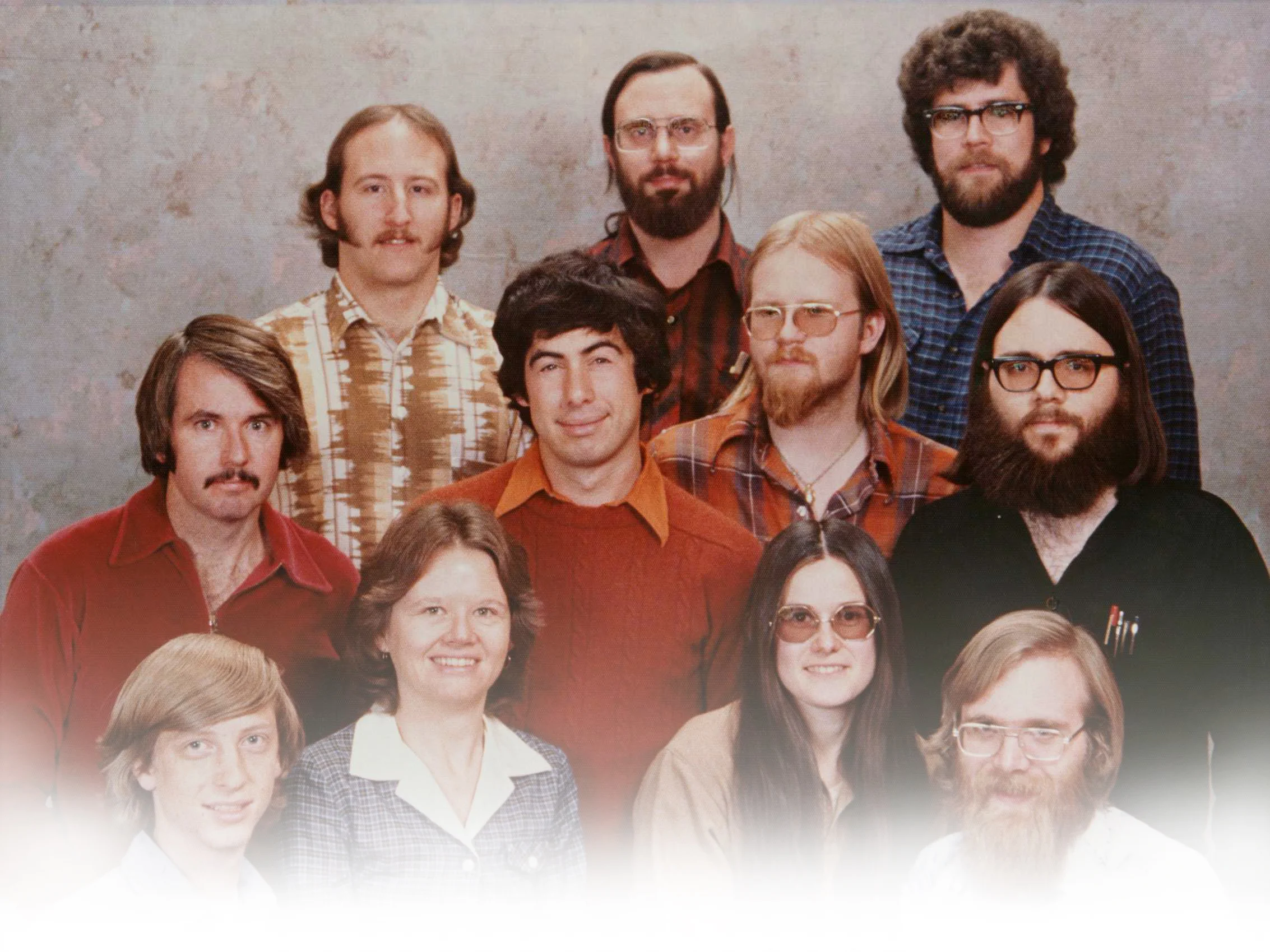 heres-the-letter-bill-gates-sent-microsoft-employees-for-its-40th-anniversary white.jpg