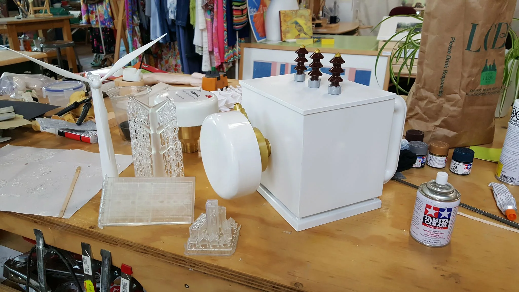 A more or less finished transformer and a wind turbine, plus the raw, fresh from the tank 3D prints. Progress is good!