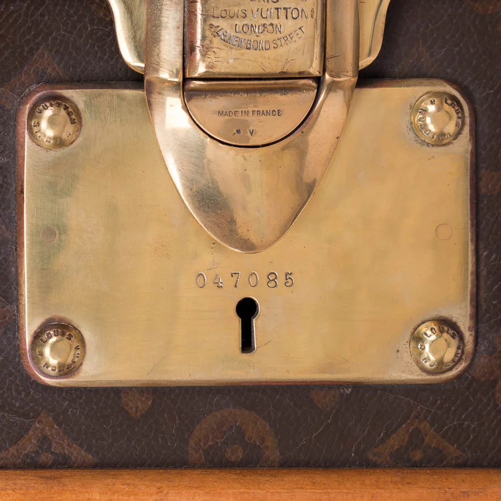 vuitton customised wardrobe humidor bar 10.jpg