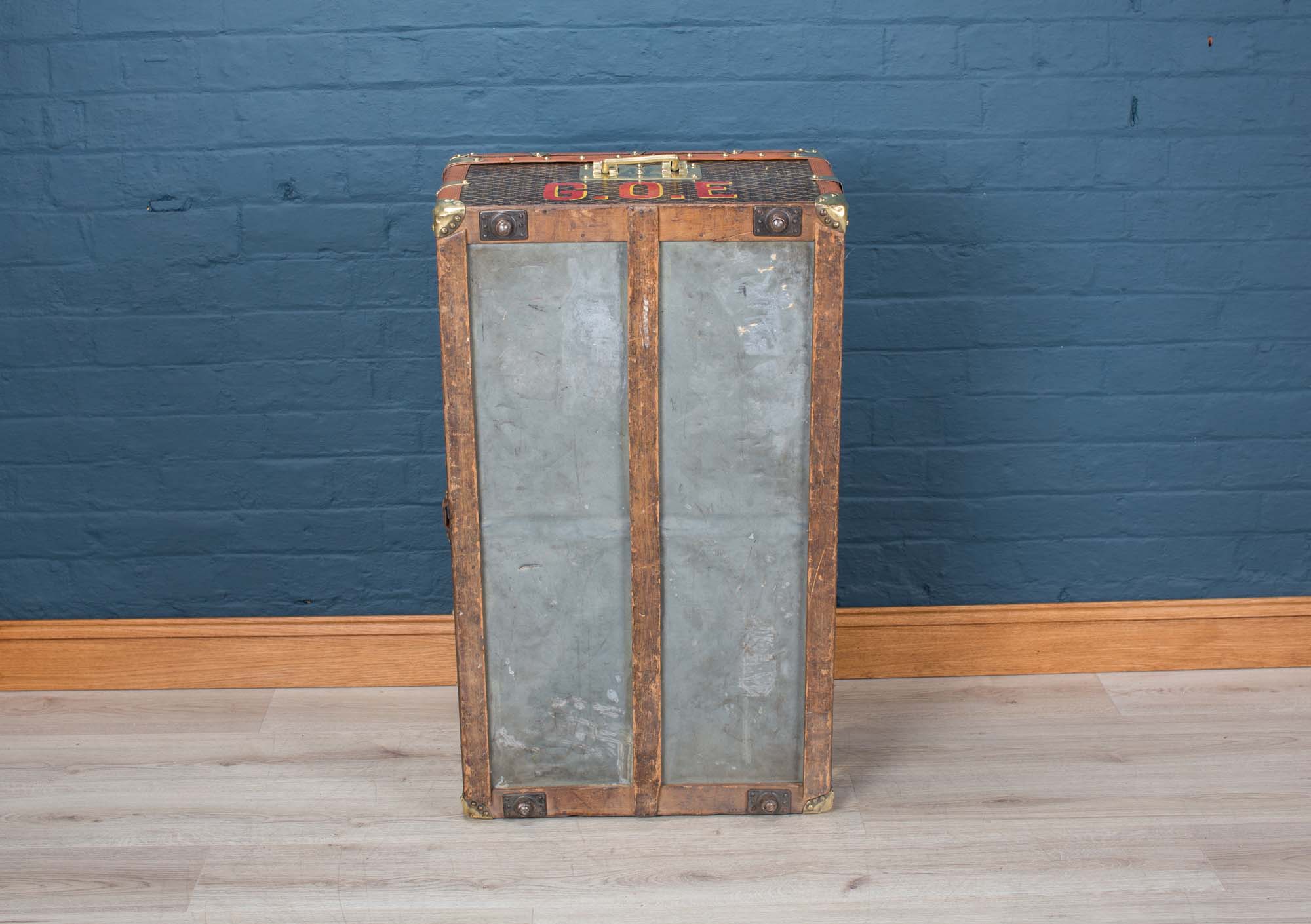 FLUX_ANTIQUE-373.jpg