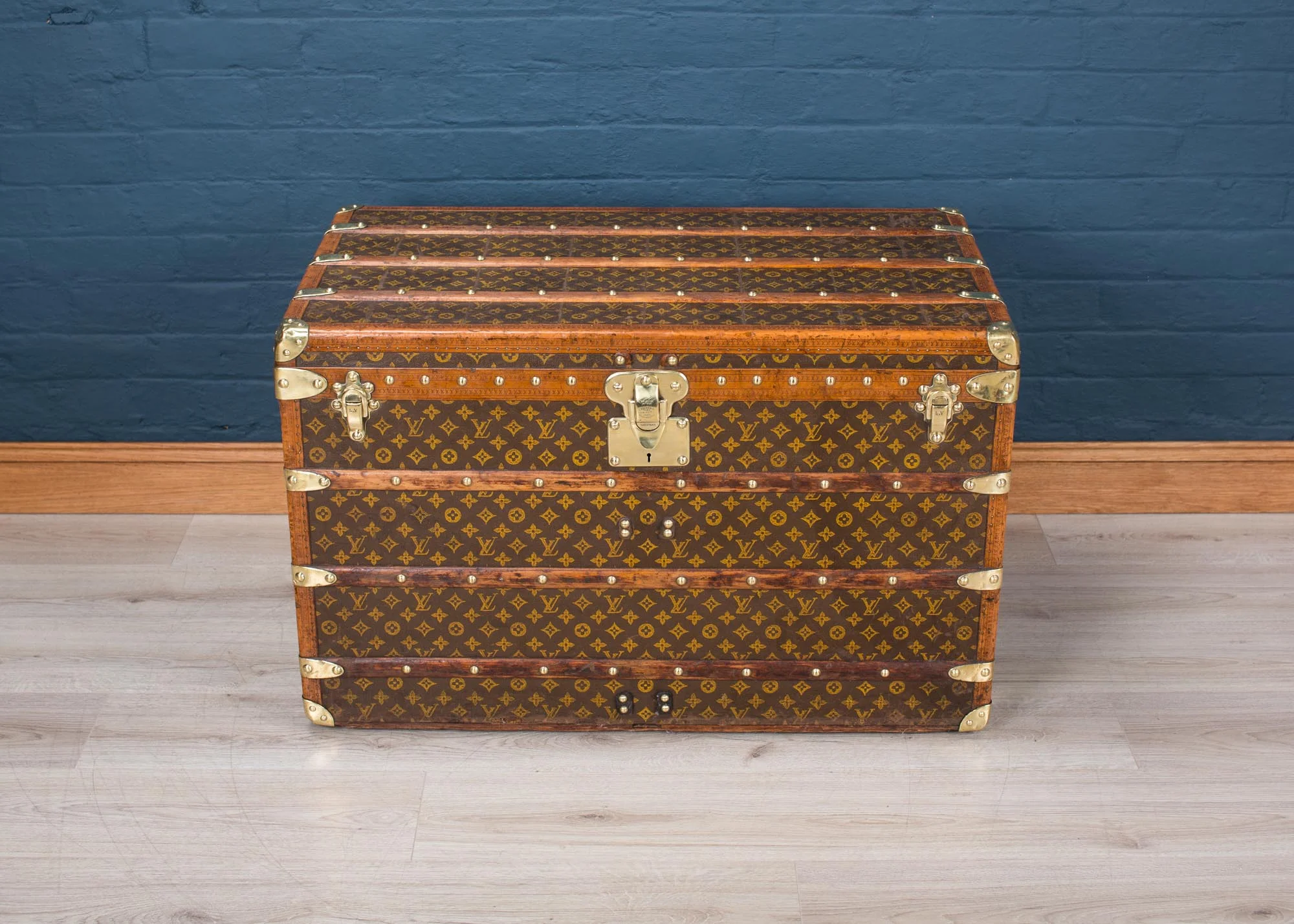 Gorgeous Louis Vuitton courier trunk, circa 1900