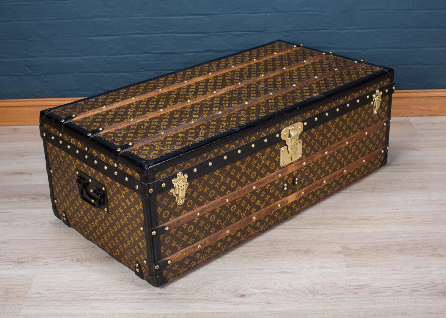 Louis Vuitton steamer trunk, circa 1910 — Alessio Lorenzi