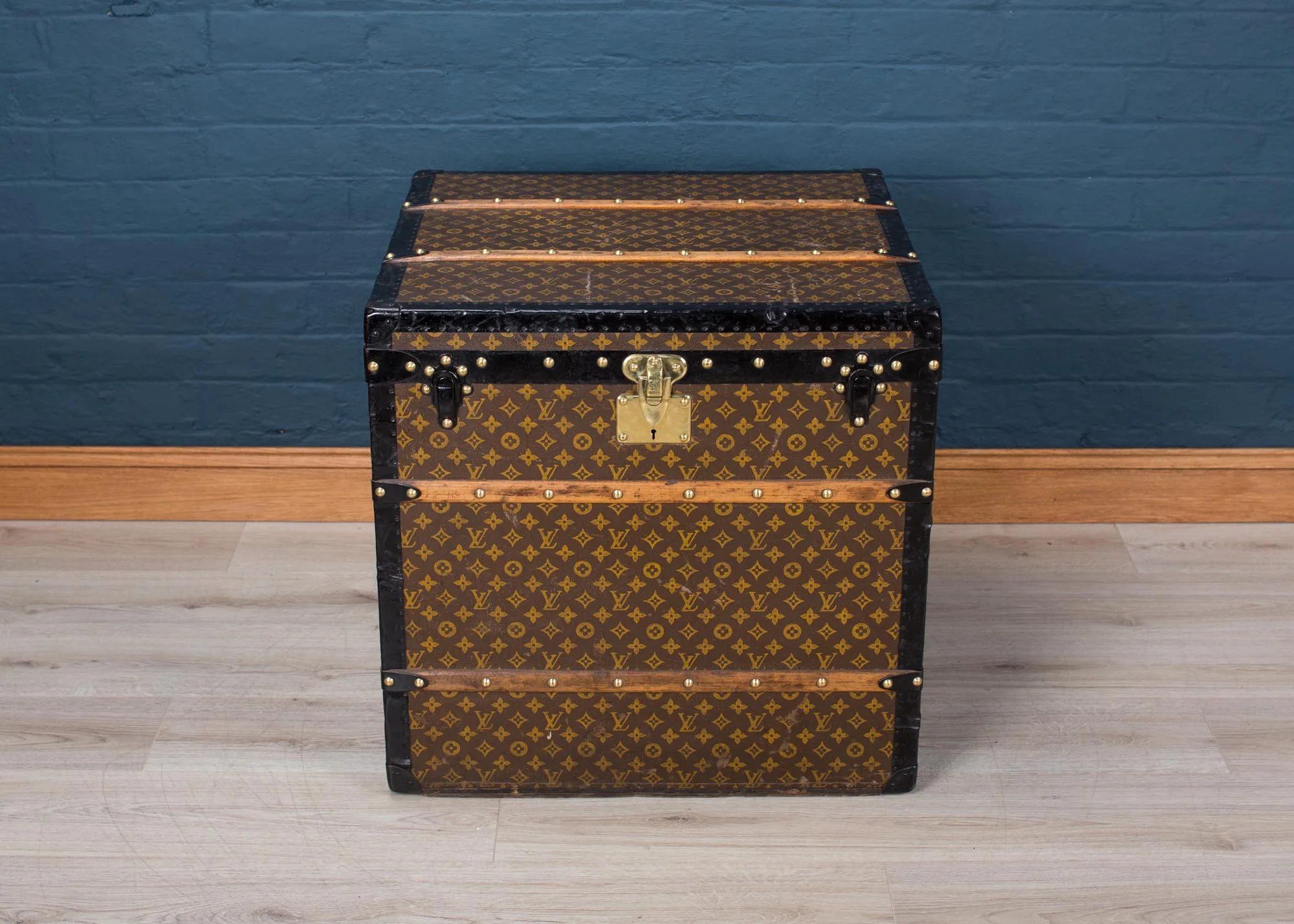 Very rare Louis Vuitton hat trunk, circa 1900