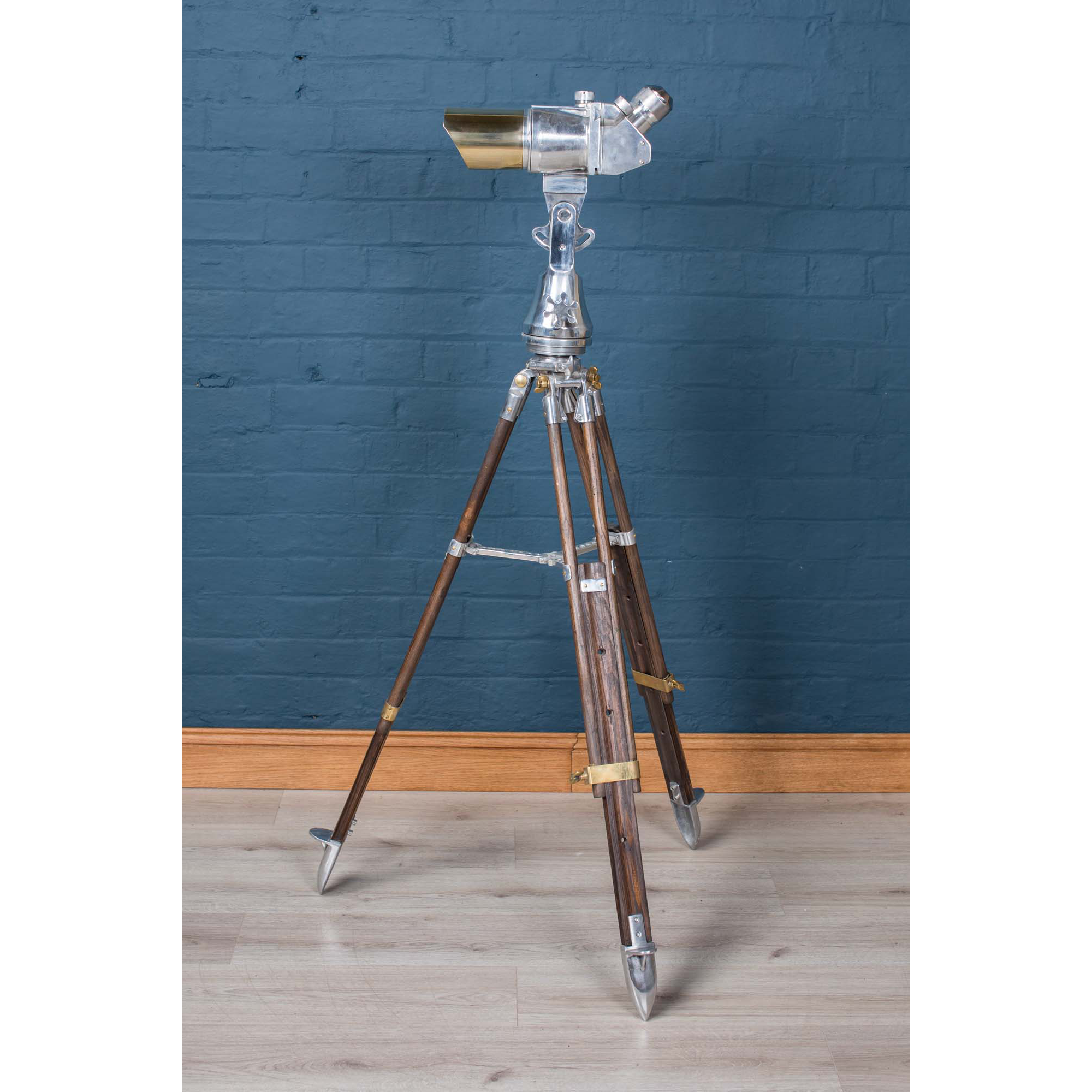 FLUX_ANTIQUE-1113.png