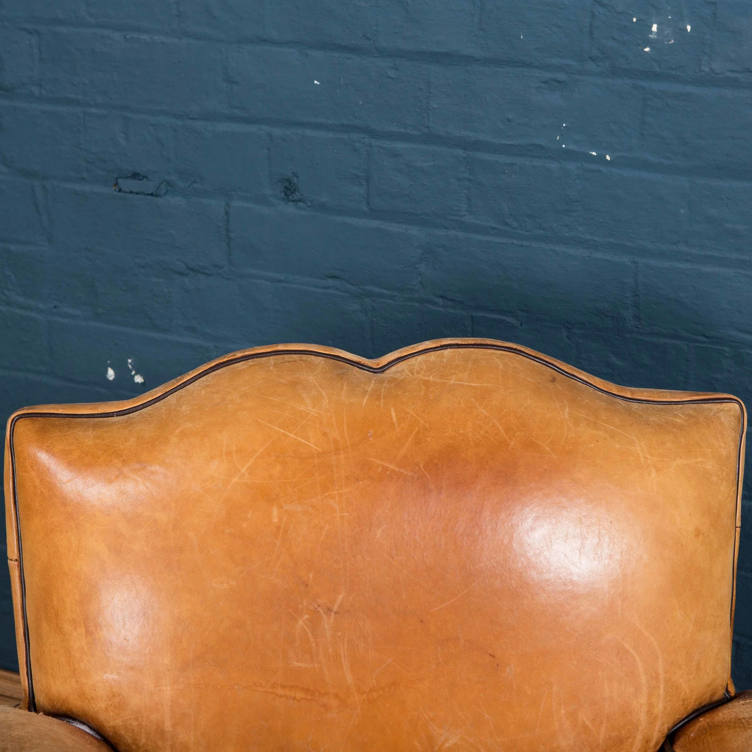MUSTACHE_CHAIR_01-4.jpg