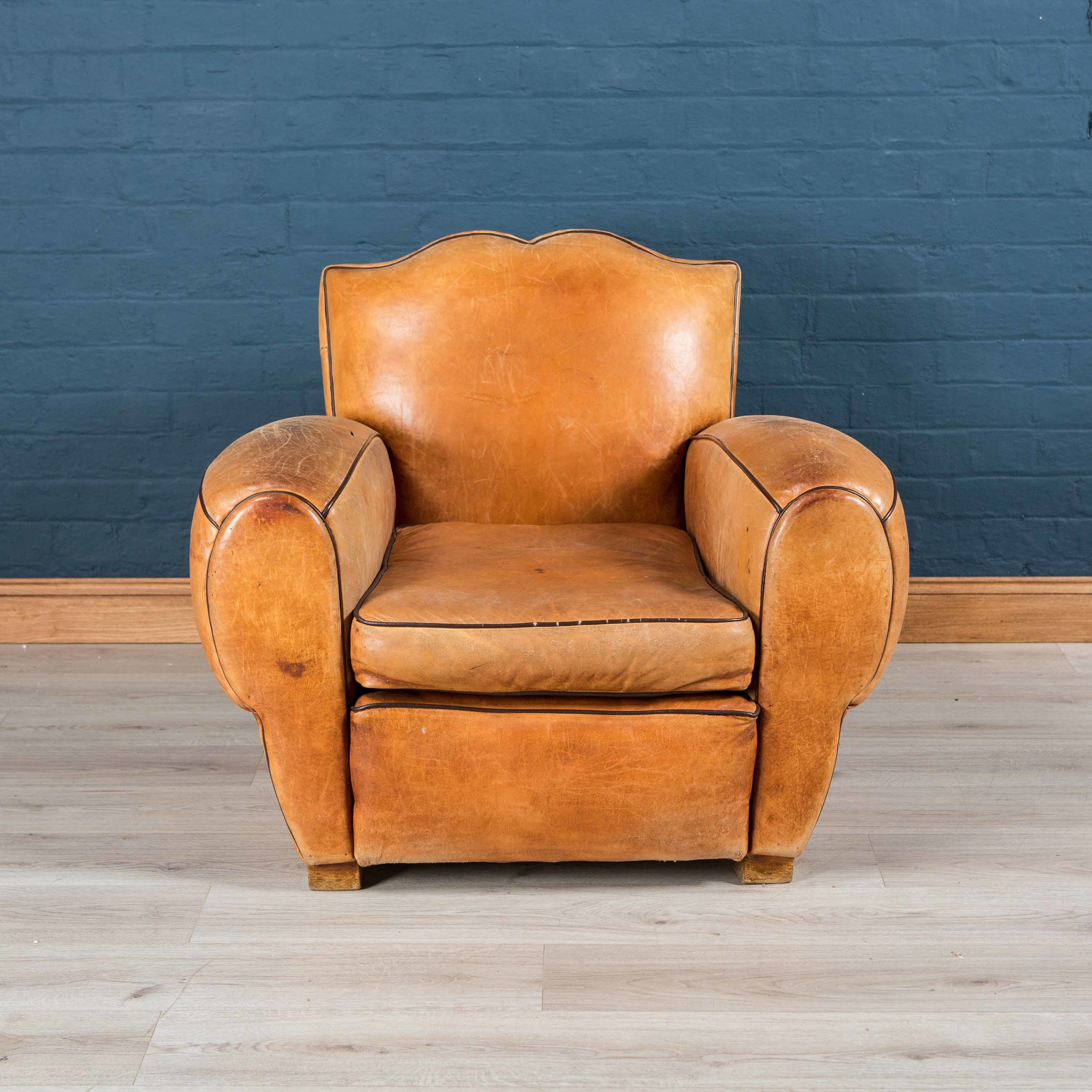 MUSTACHE_CHAIR_01-6.jpg