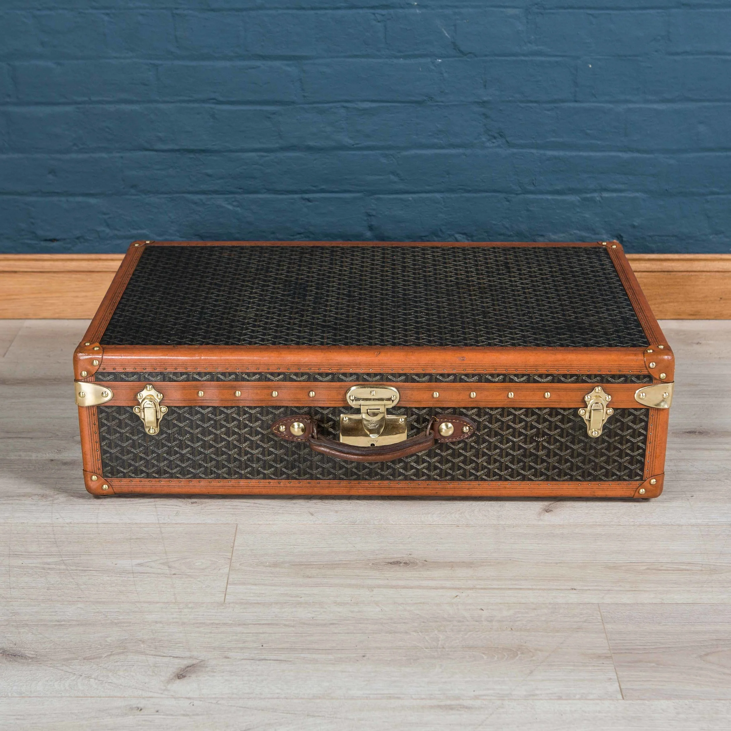 GOYARD_CASE_01-1.jpg