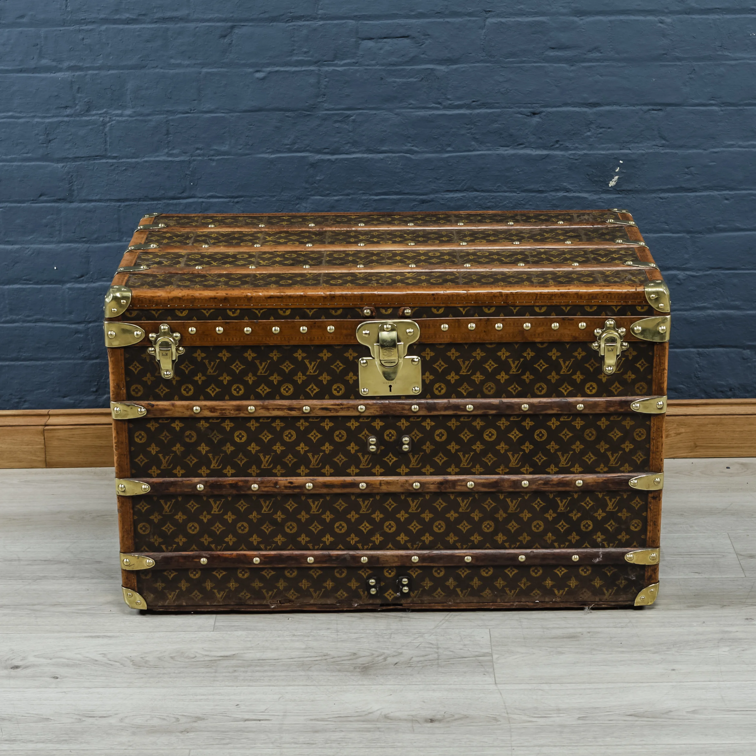 Stunning Louis Vuitton trunk, early 20th century