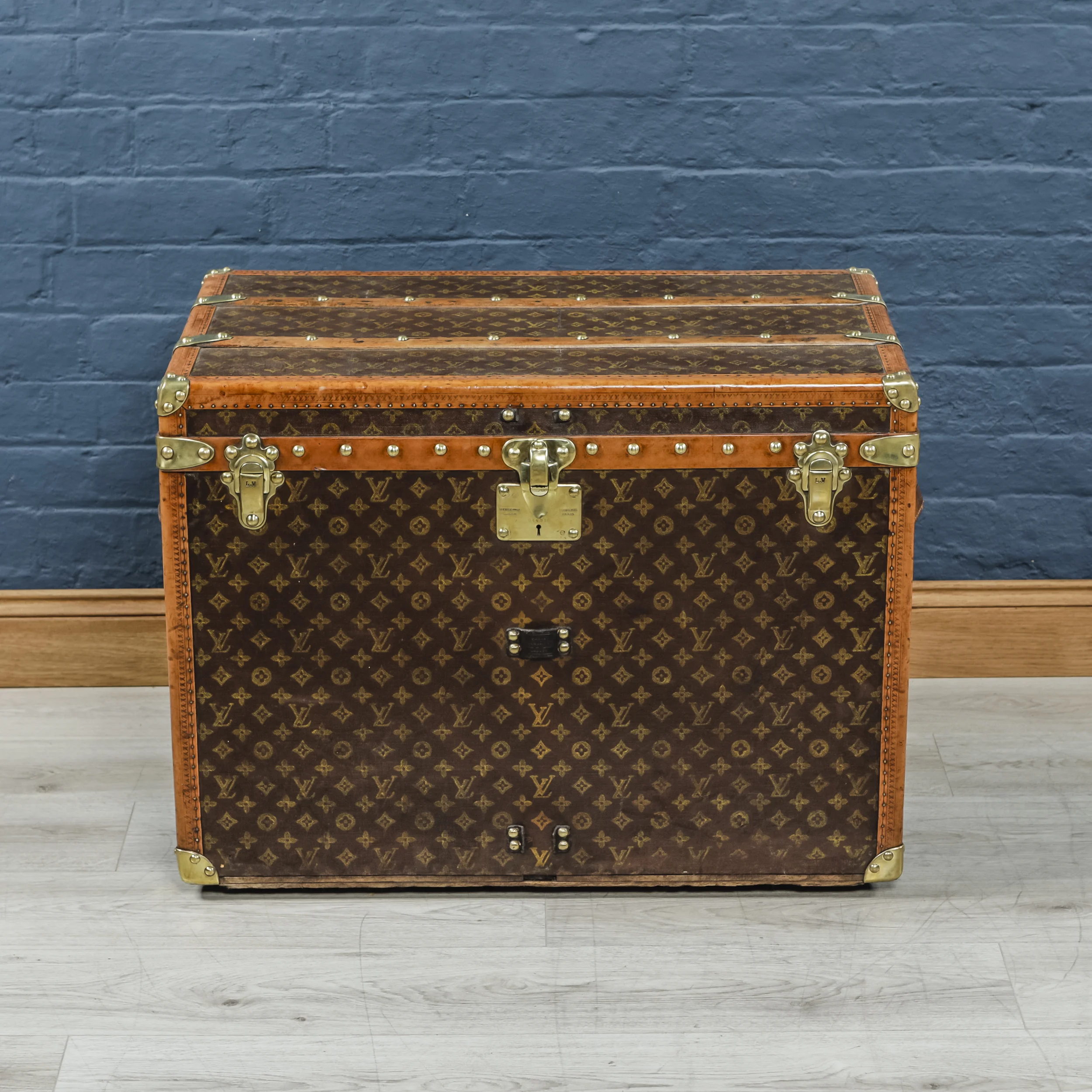 Rare Louis Vuitton hat trunk, early 20th century