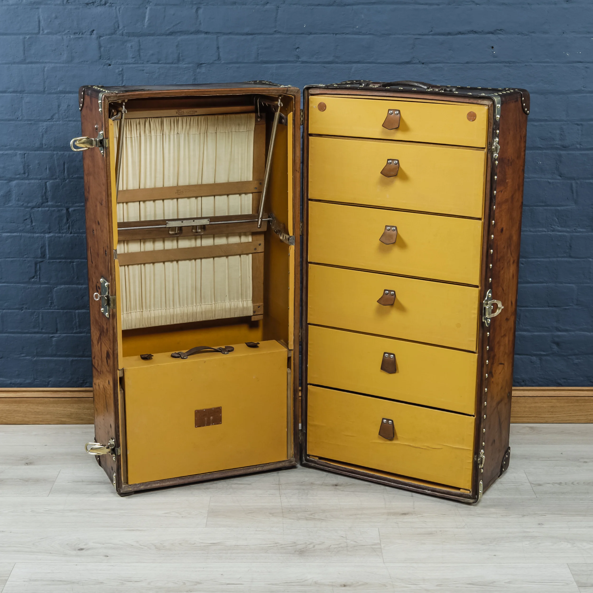 Beautiful Louis Vuitton leather wardrobe trunk, early 20th century