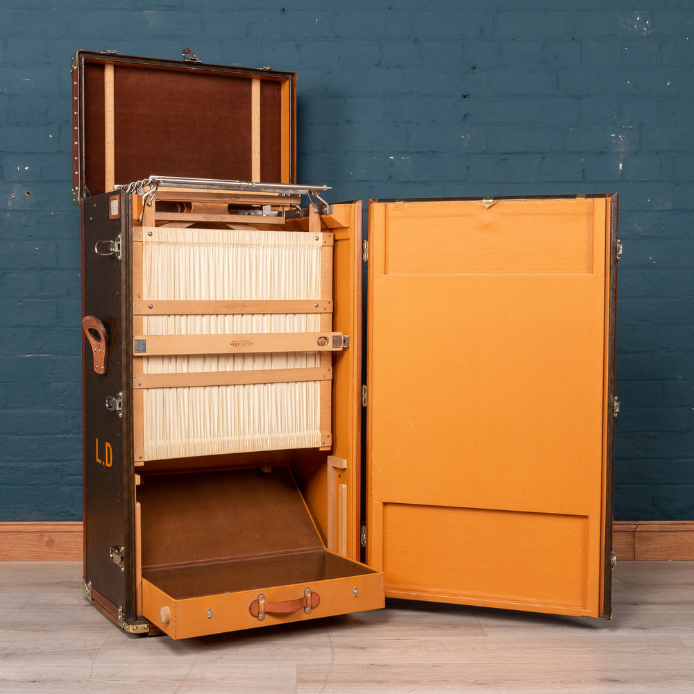 Fabulous Louis Vuitton trunk, early 20th century, with customised interior  revealing a cocktail bar and humidor for 300+ cigars — Alessio Lorenzi