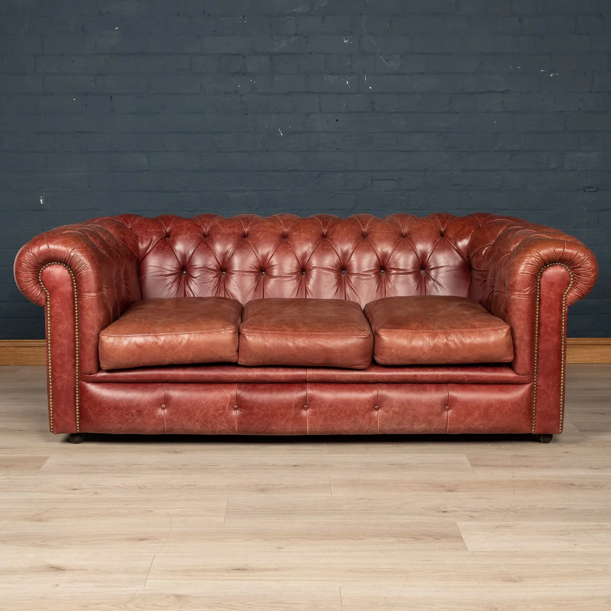 A leather Chesterfield sofa, England, late 20th century