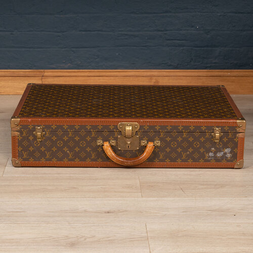 Amazing and Rare Louis Vuitton Hat Trunk in Brown Monogram stencil