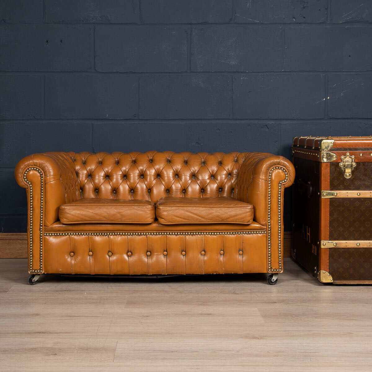 An extremely rare miniature Chesterfield sofa, England, mid 20th century