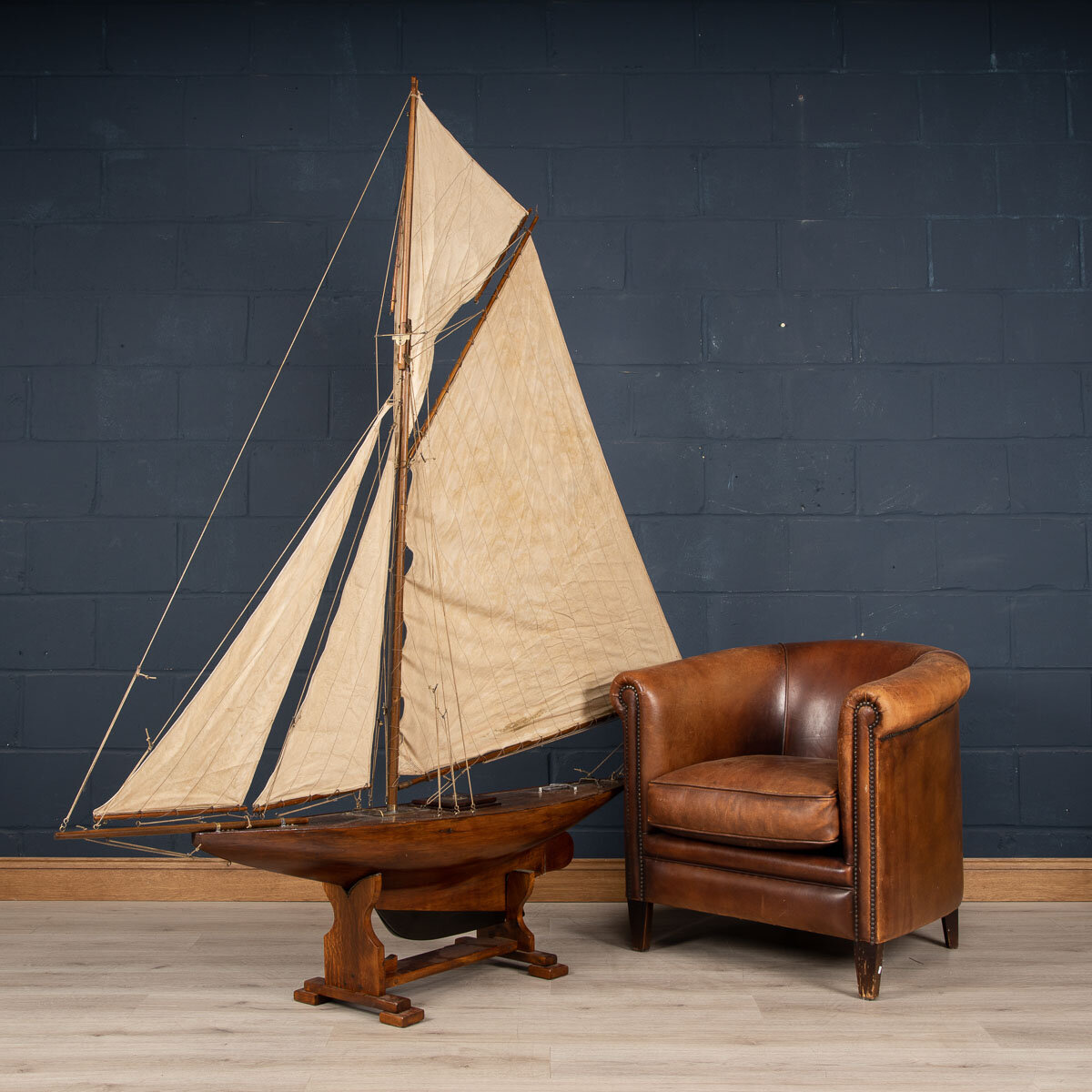 A large pond yacht, England, early 20th century