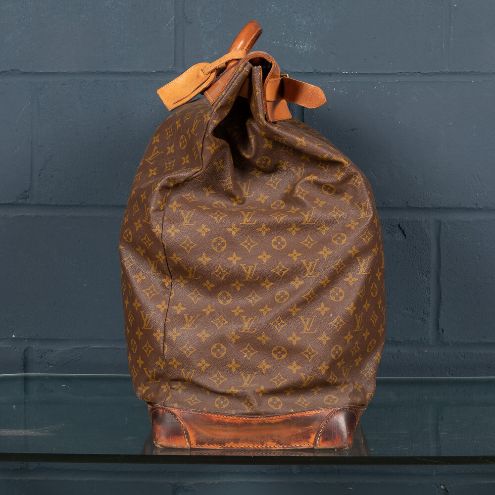 History of the bag: Louis Vuitton Saumur  l'Étoile Luxury Vintage – l'Étoile  de Saint Honoré