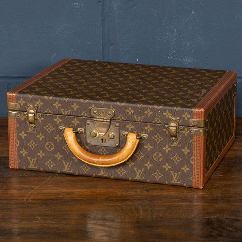 Interior decoration, Louis Vuitton collection trunk - Malle2luxe