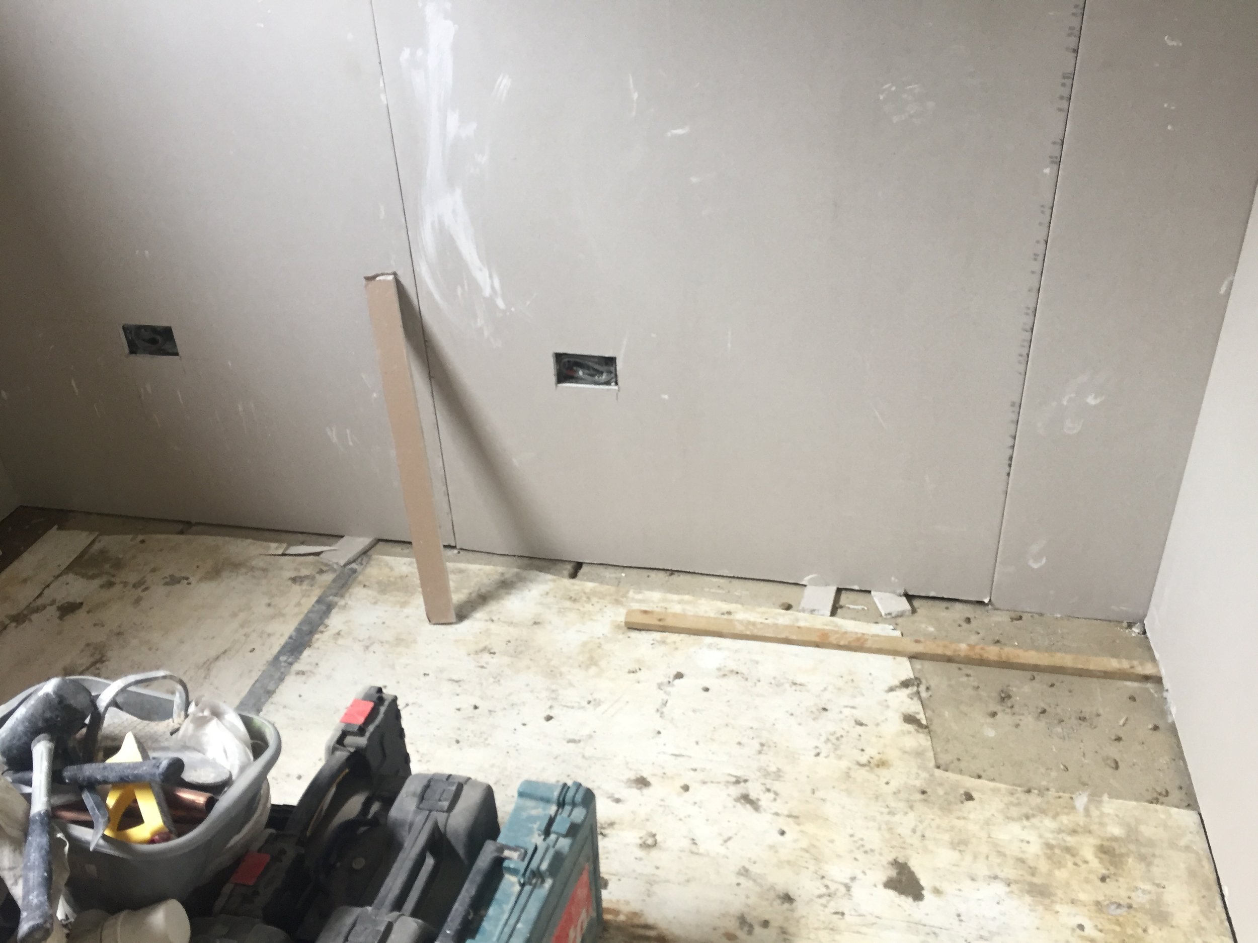 Week 17 - Plasterboard, 1st fix plumbing and 1st fix electrics23.JPG