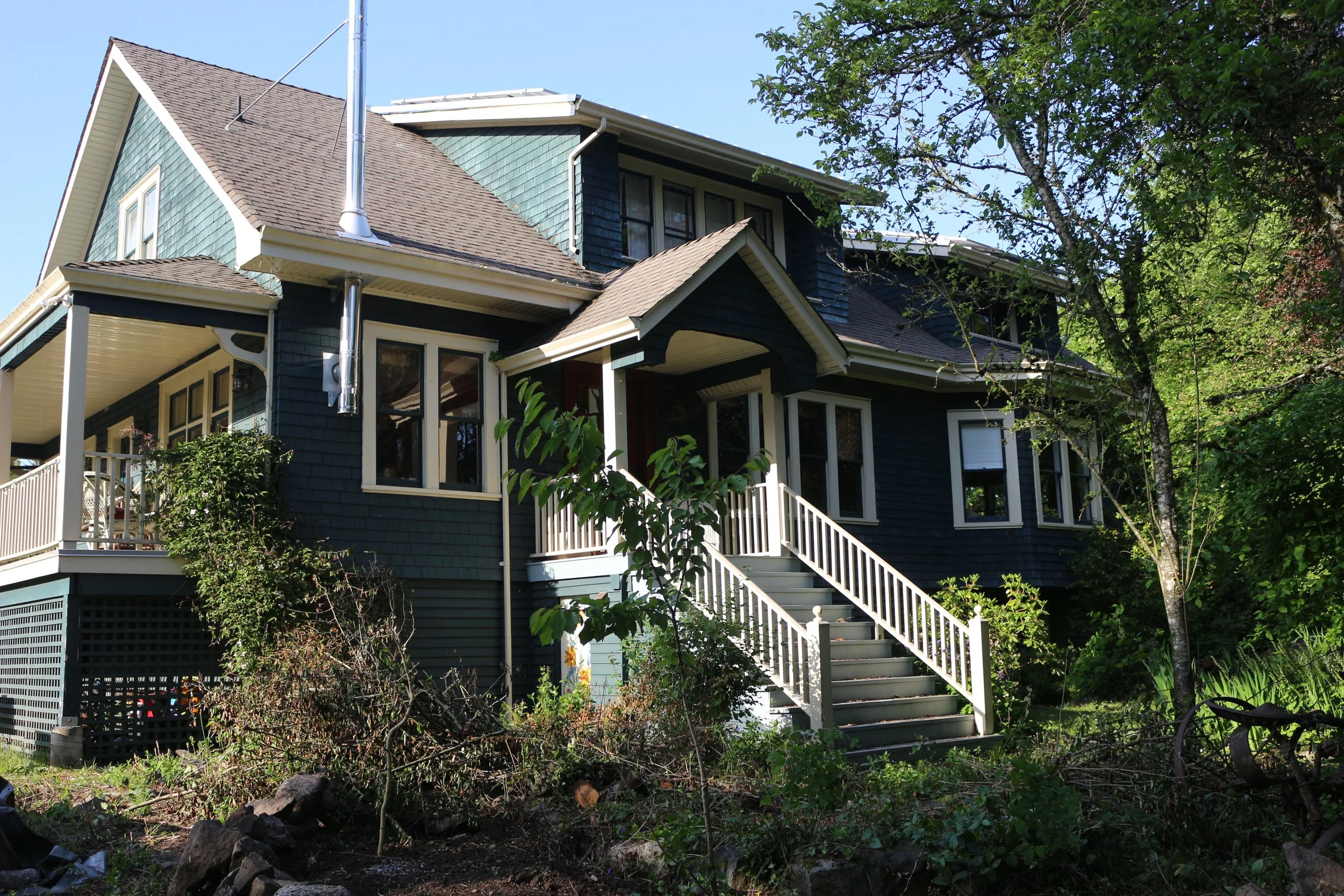 Farmhouse exterior, south.JPG