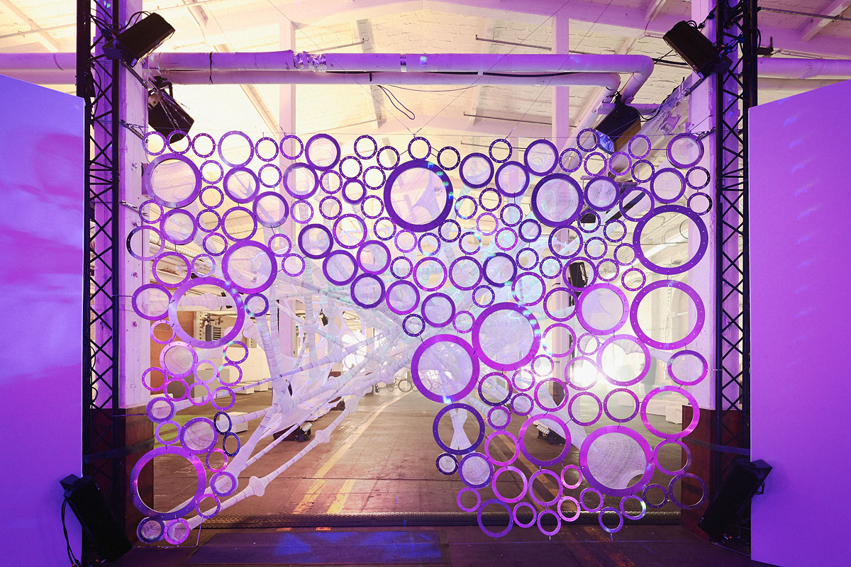 130220-nike-flyknit-experience-06-screen.jpg