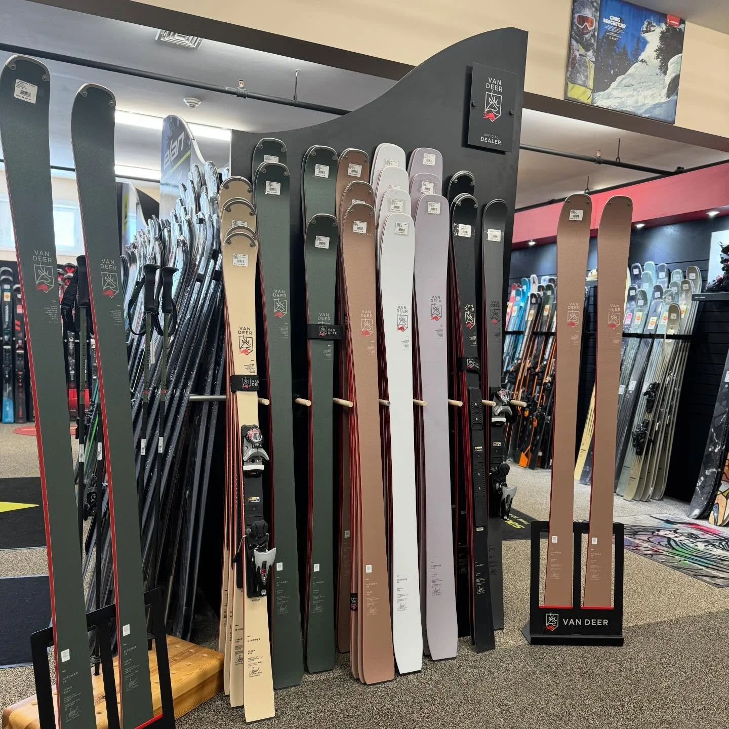 Yes! We carry @vandeer_redbull_sports

Stop by Lincoln, NH store to check them out! 

#ski #vandeerredbullsports #skishop