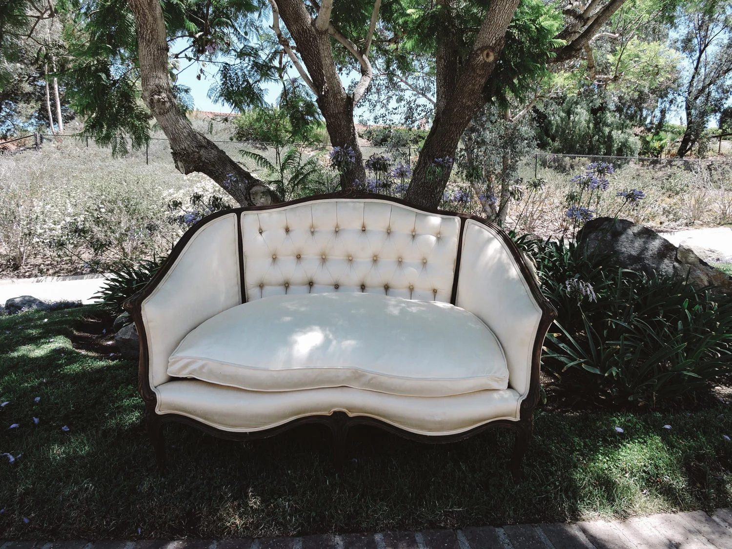 french-settee.jpg