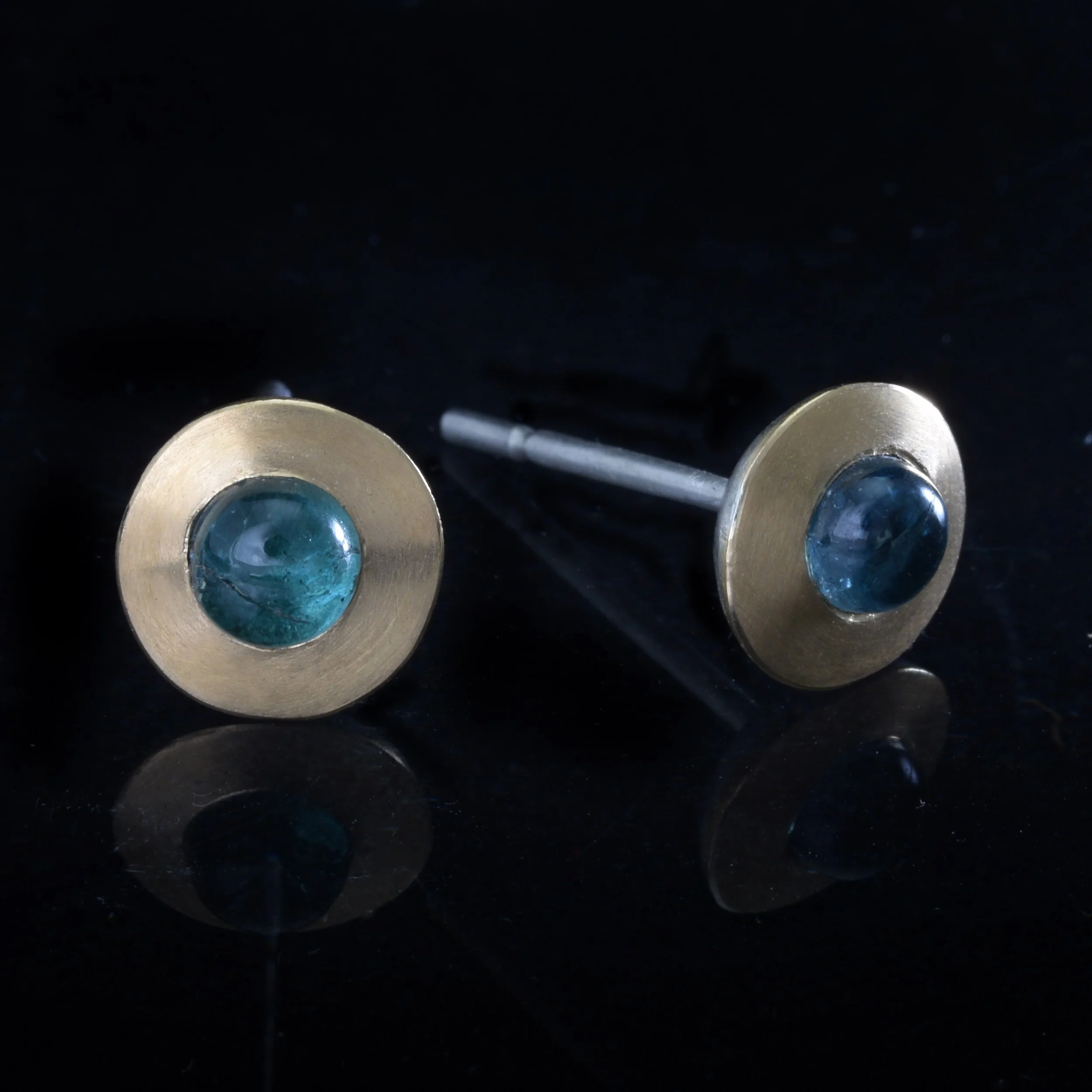 Blue-Tourmaline-18ct-Cellule-Studs-Post.jpg