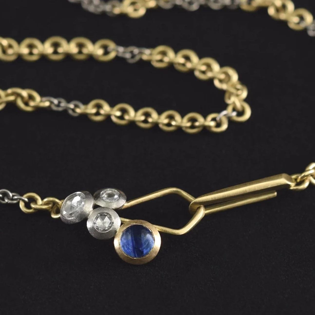 118ct+%26PladiumCamurNecklaceThisOne.jpg