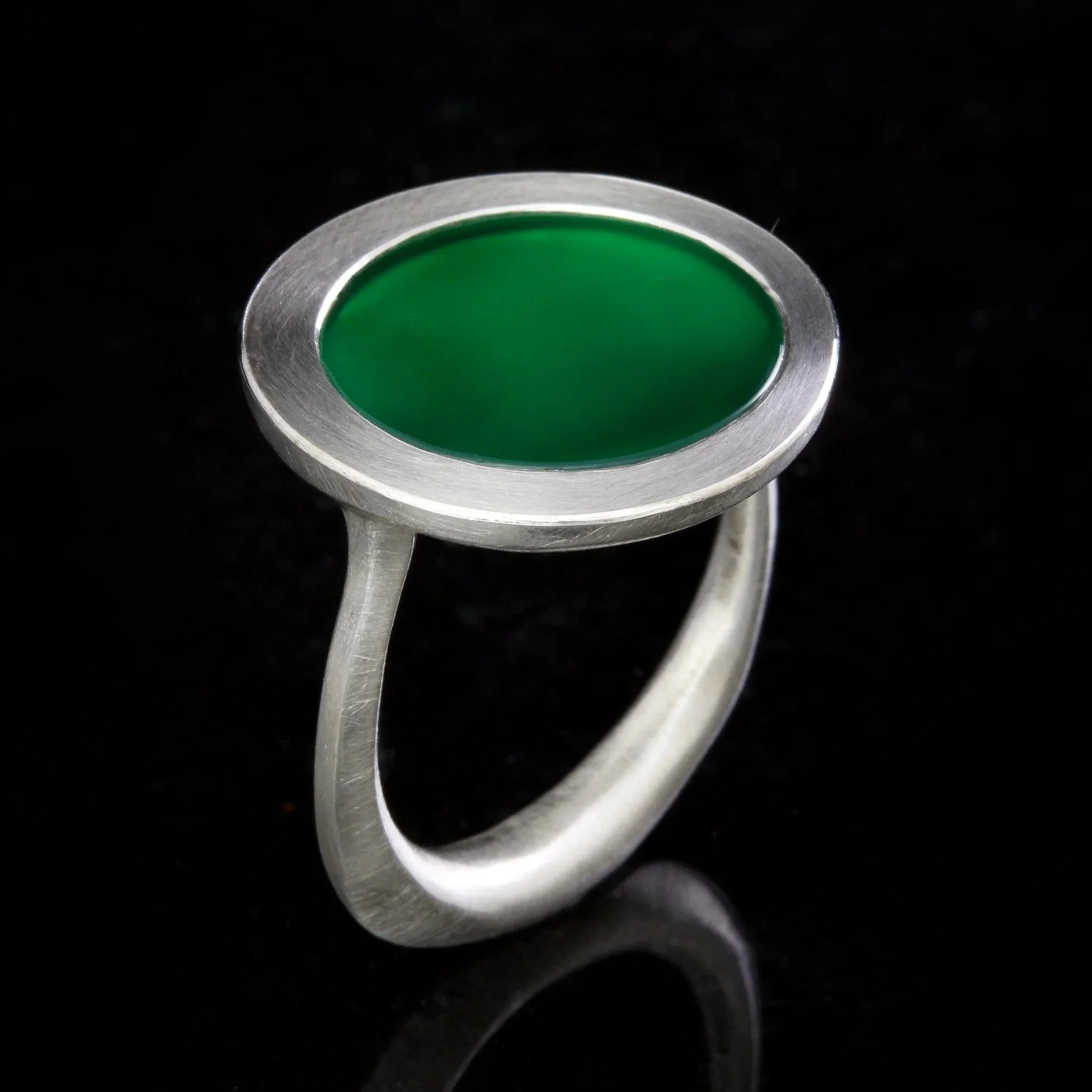 Green-Agate-Cellule-Ring-Standing.jpg
