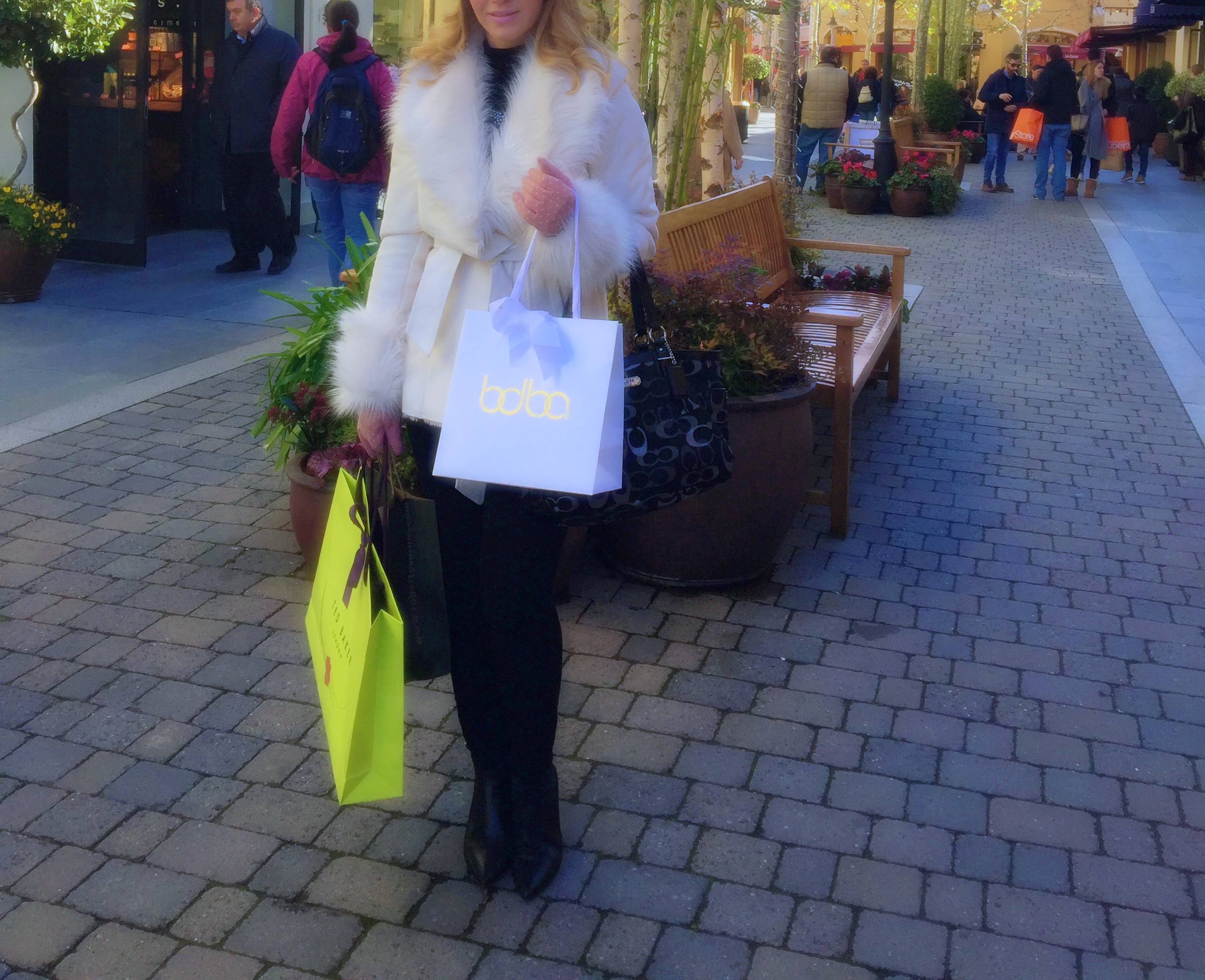 White coat/ Abrigo blanco