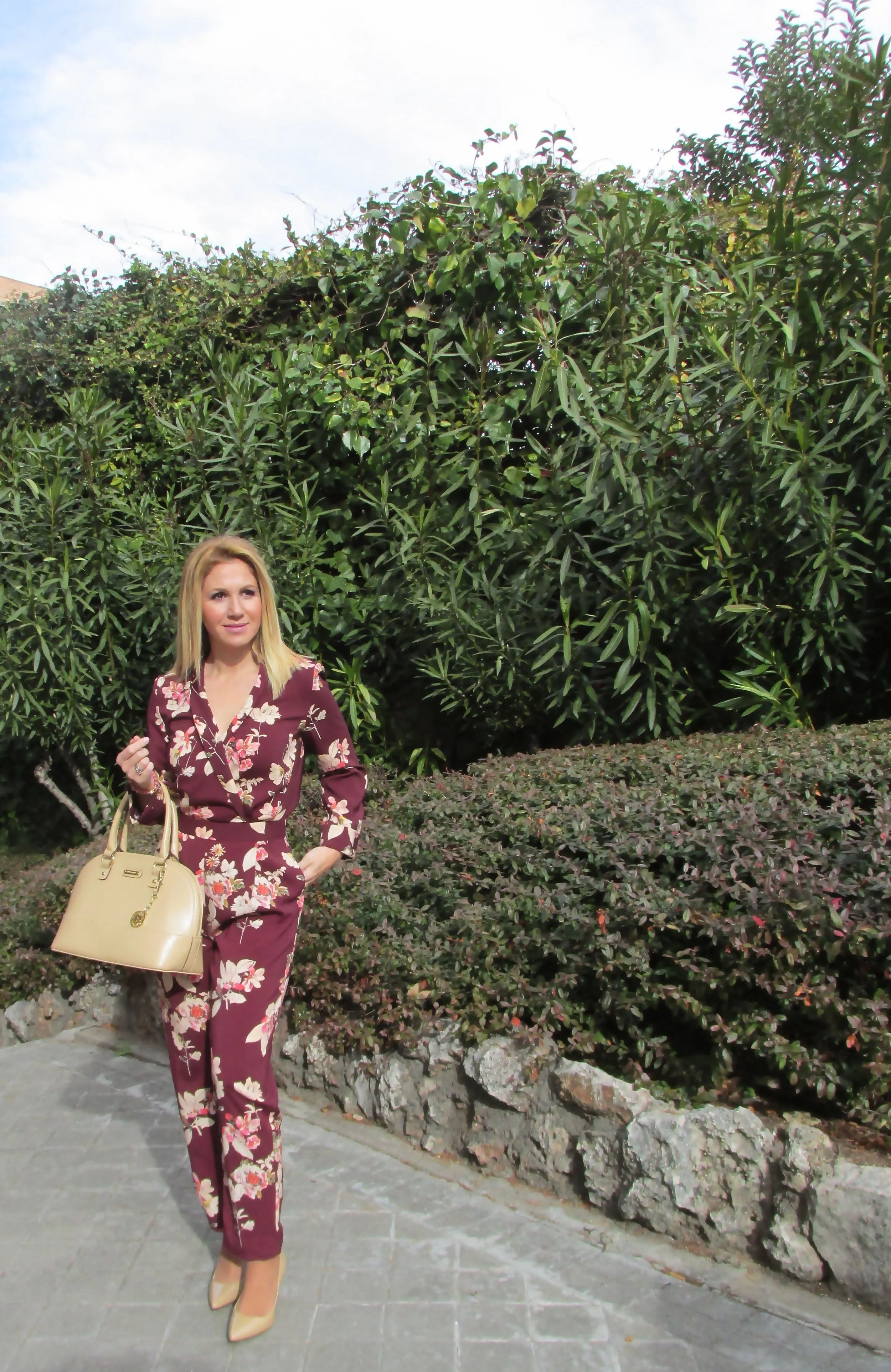 Burgundy chic