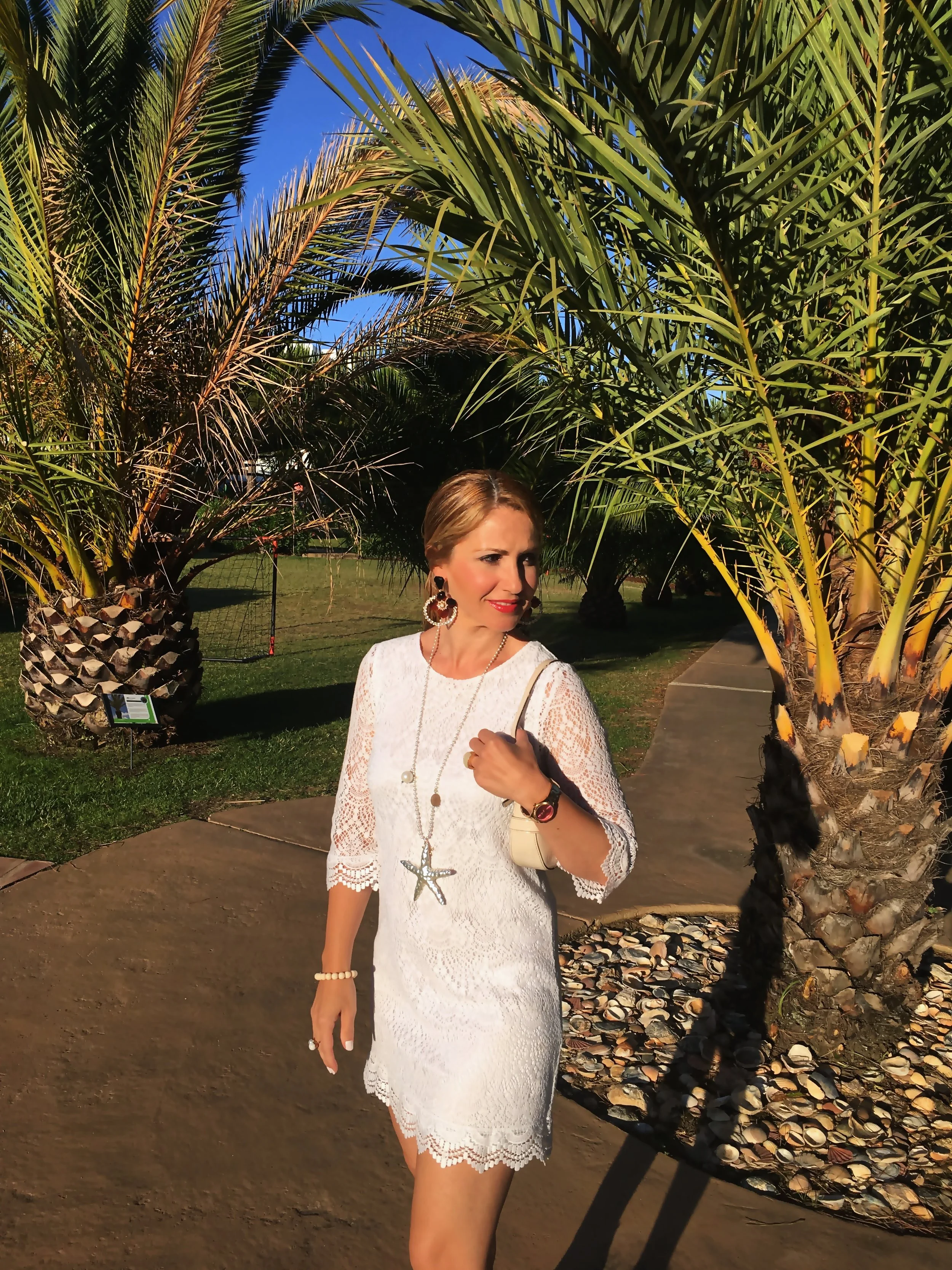 WHITE DRESS/ VESTIDO BLANCO