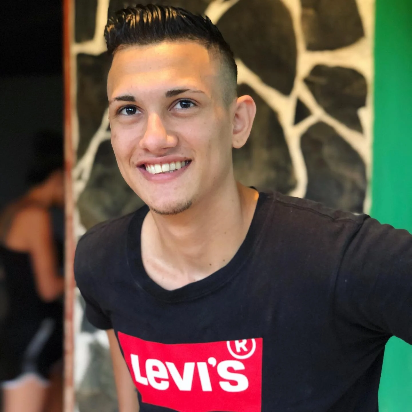 Meet Eduber, the first volunteer service provider in our service trade program!

Eduber has been a barber for many years and runs a barbershop from the front porch of his home.

Many local men use his services but not everyone is able to afford them 