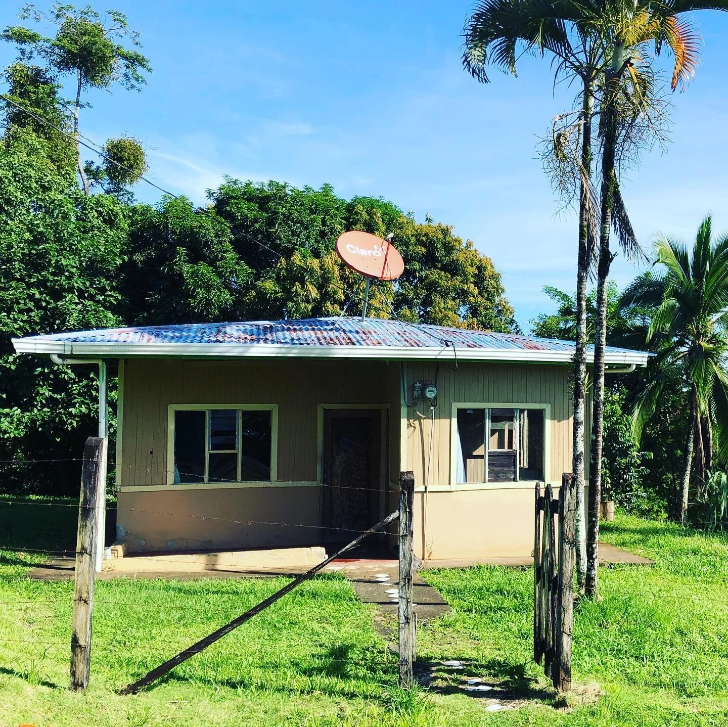 We found the perfect home for Fuerza de Amor right in the heart of our community!!🙌🏽✨⚡️💛⚡️✨🙌🏽

With plan to create a multifaceted community center to host gatherings, events, provide education, recruit volunteers, provide information to local to