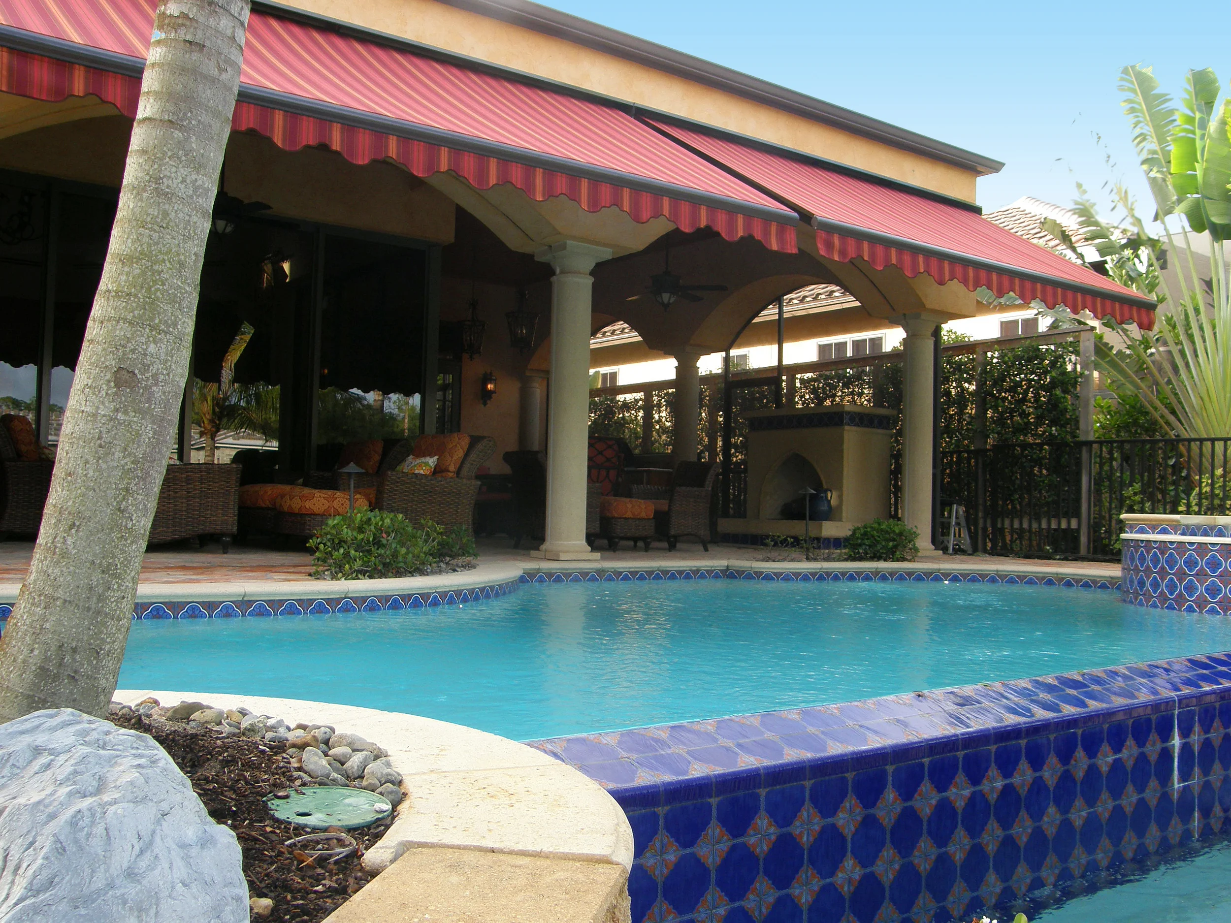 retractable_awning_10.jpg