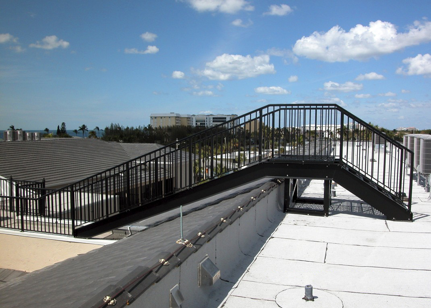 architectural_metal_stairs_01.jpg