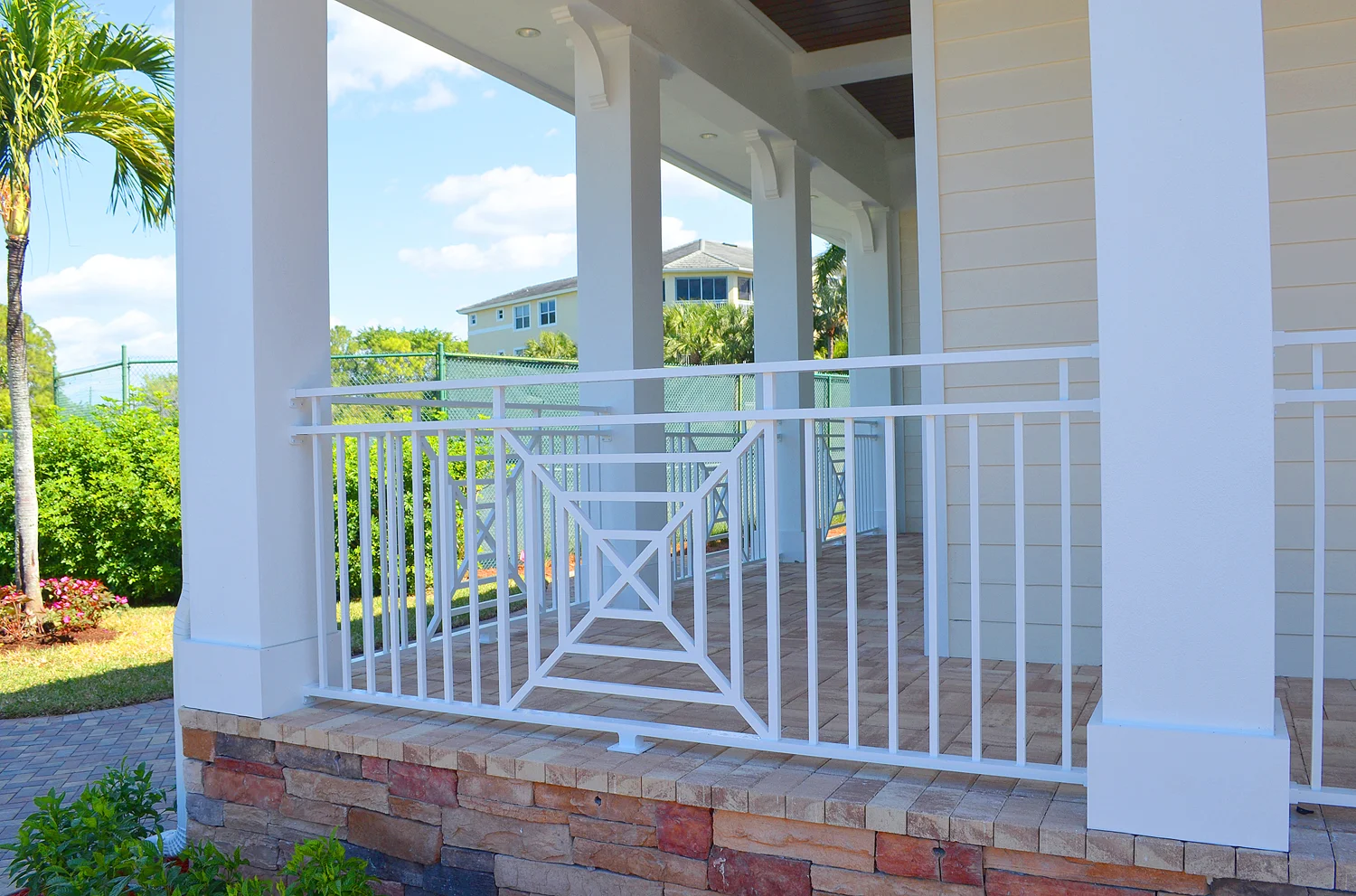 architectural_metal_railing_12.jpg