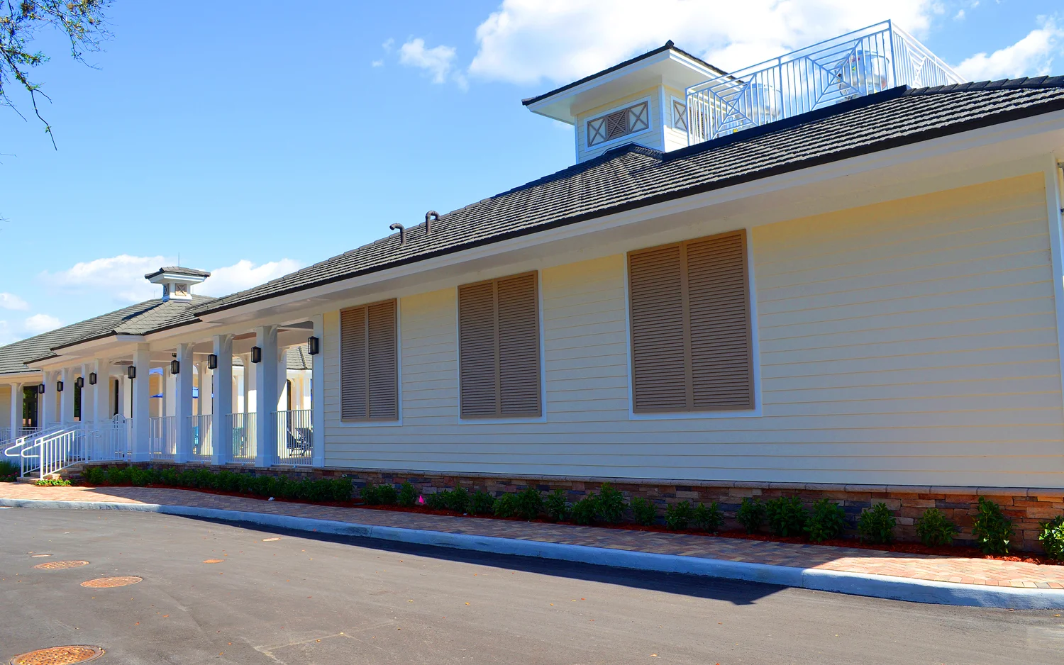 Custom Metal Gates & Versatile Louvered Panels — Sunmaster of Naples