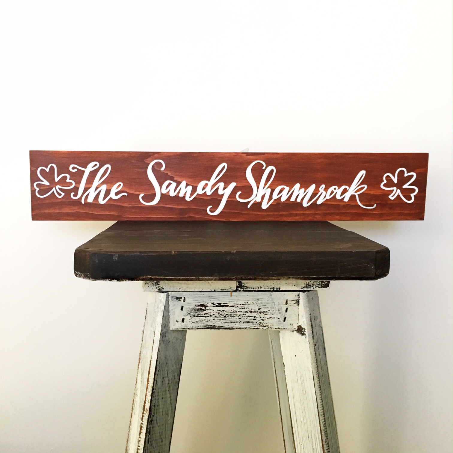  Wood sign :: Personalized with shamrocks :: Opaline Lettering 