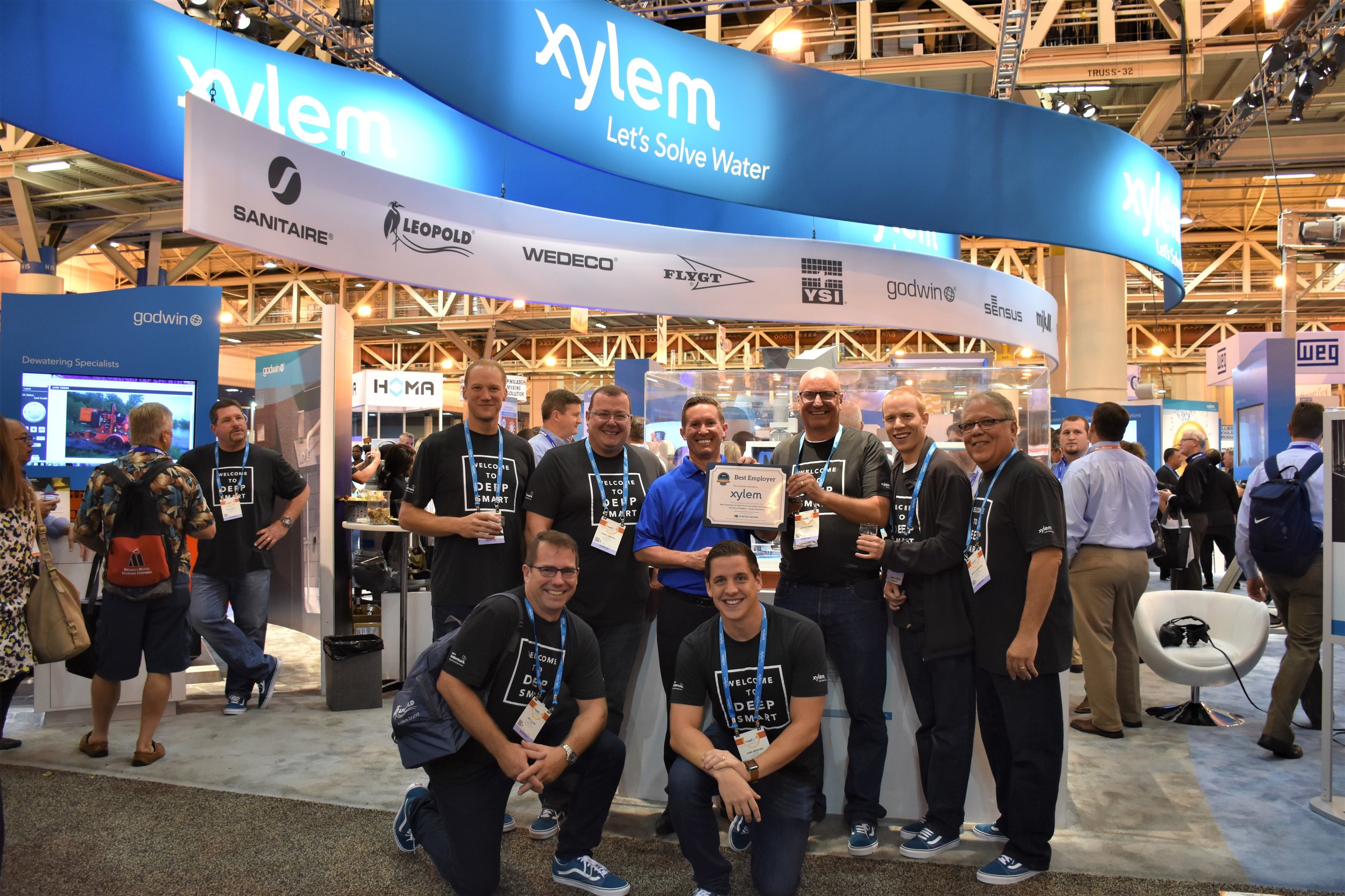  Xylem accepts Best Employer Award: Category - Large (Domestic) 
